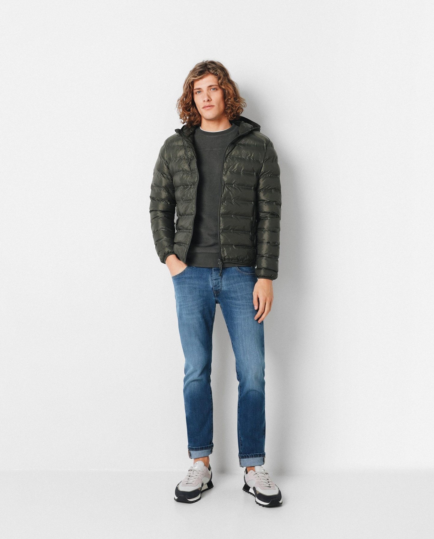 CHAQUETA ECO ACOLCHADA CAPUCHA