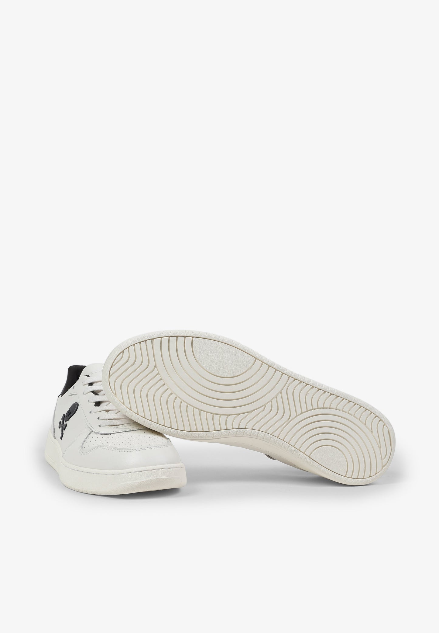 SNEAKERS PIEL DETALLES CONTRASTES