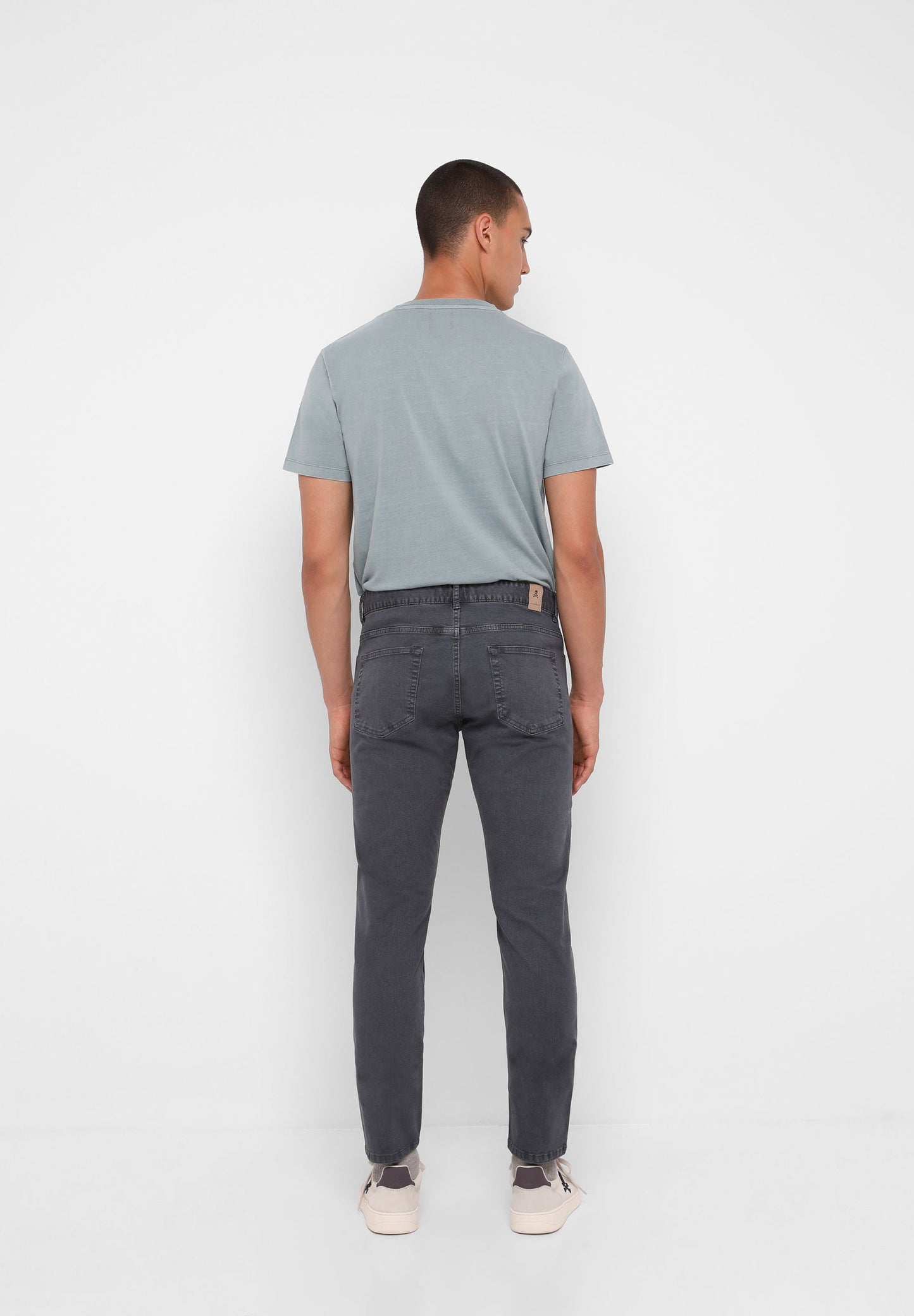 PANTALÓN CINCO BOLSILLOS