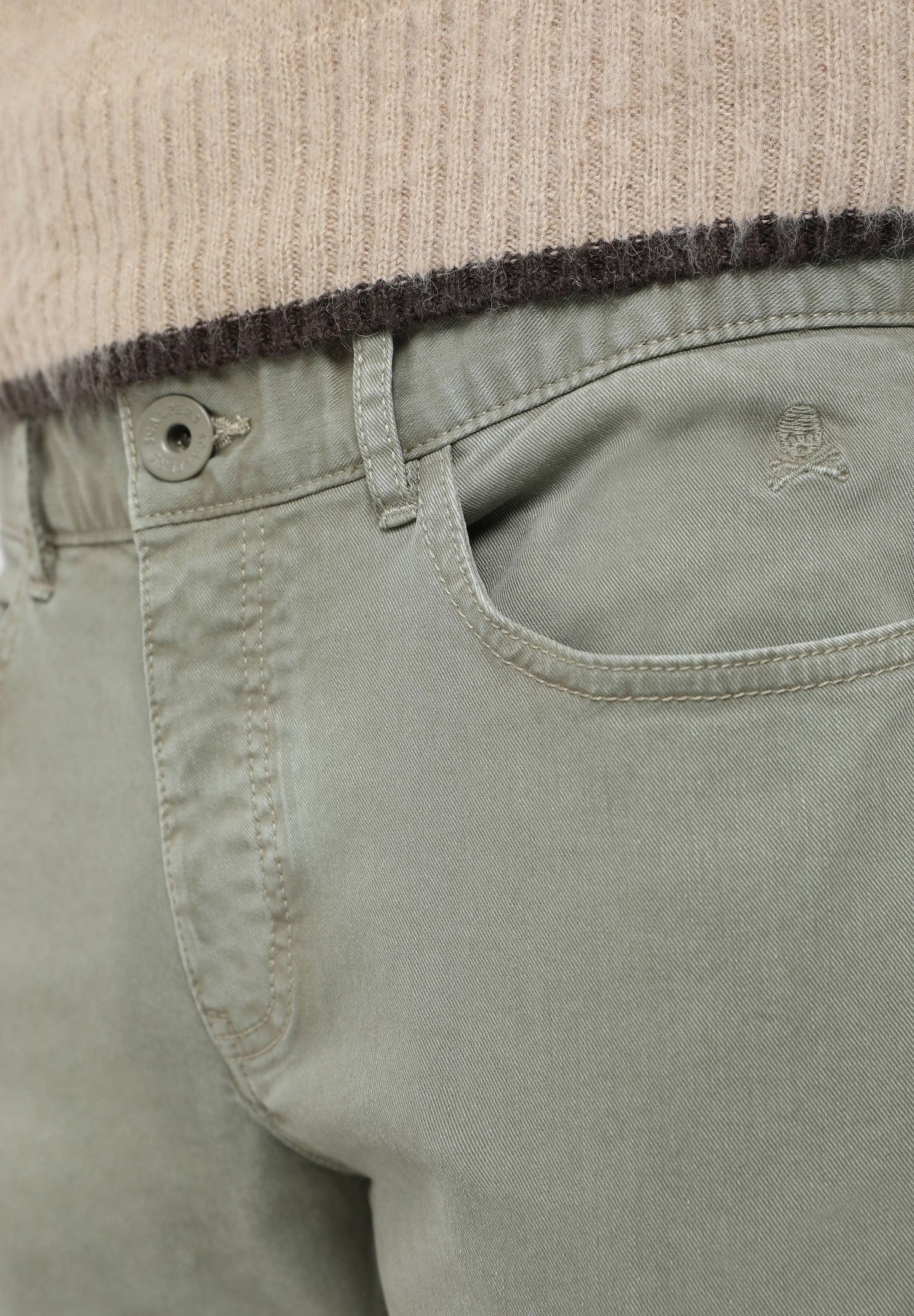 PANTALÓN CINCO BOLSILLOS