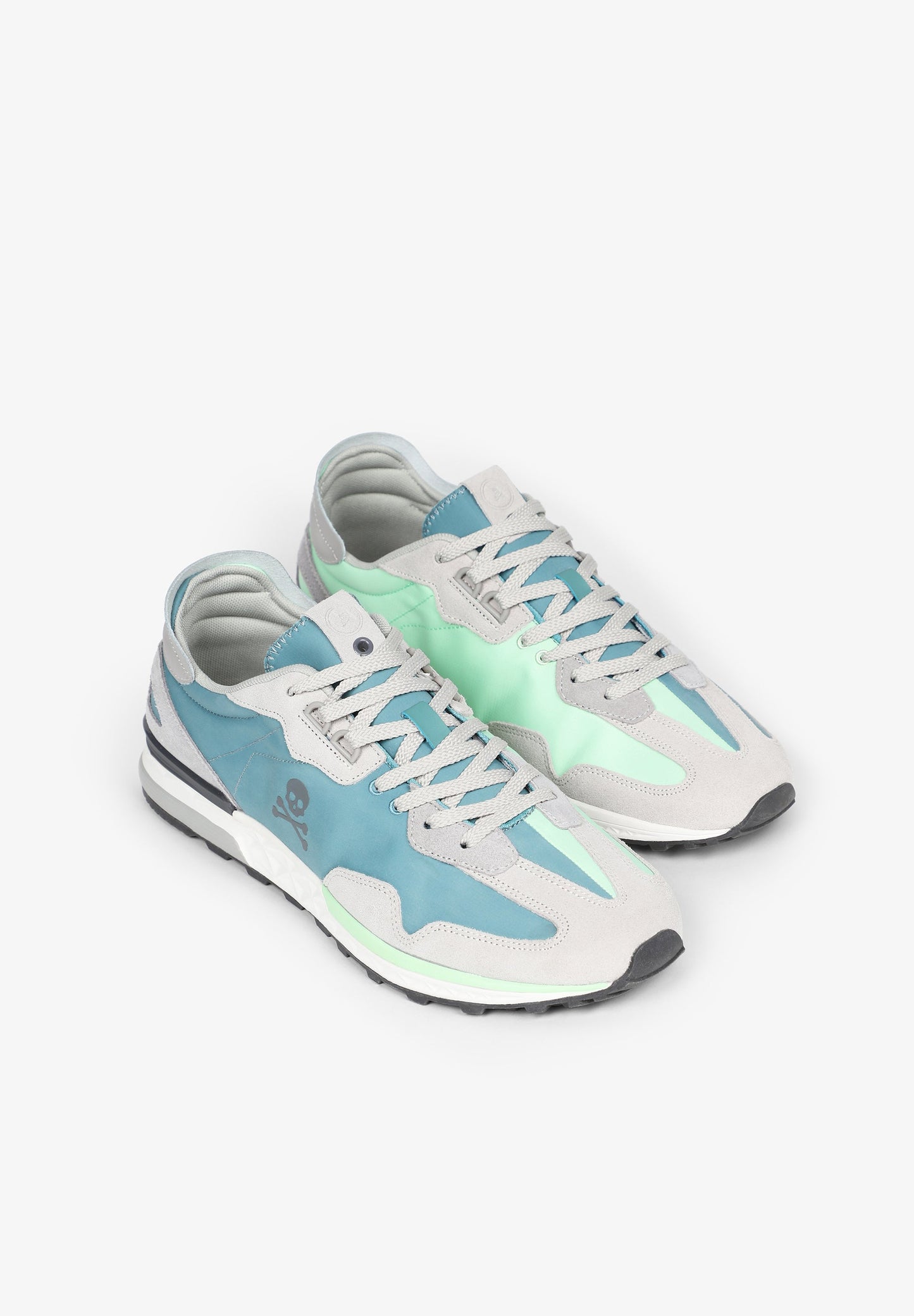 SNEAKERS LIGERAS