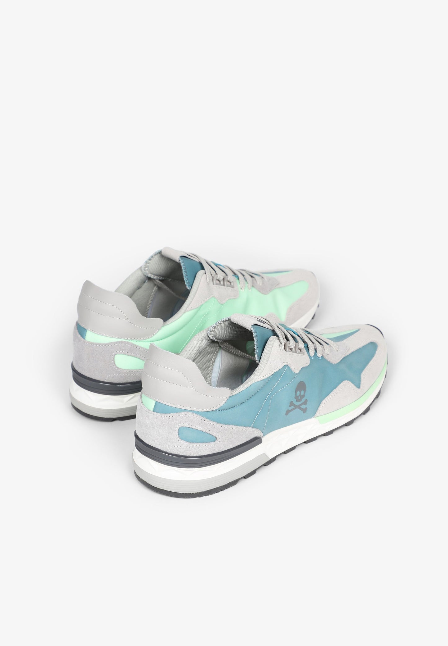 SNEAKERS LIGERAS