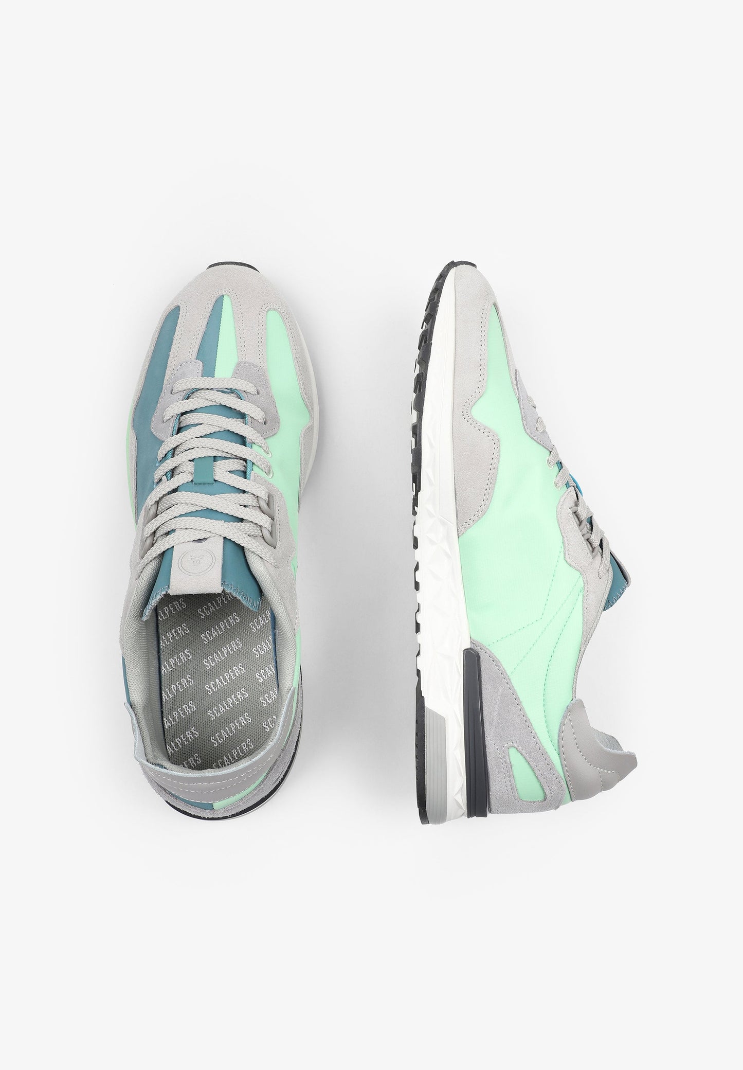 SNEAKERS LIGERAS