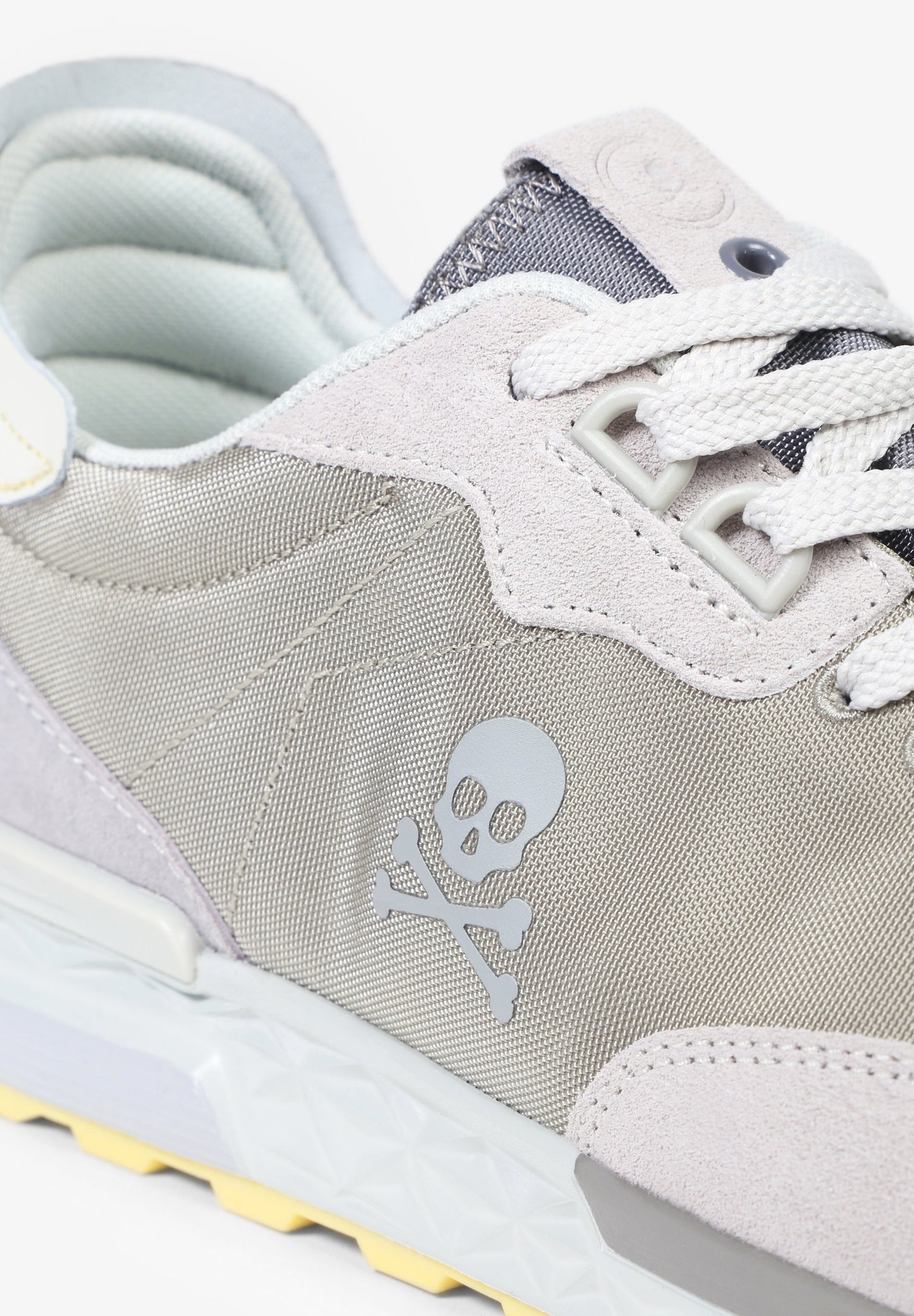 SNEAKERS LIGERAS