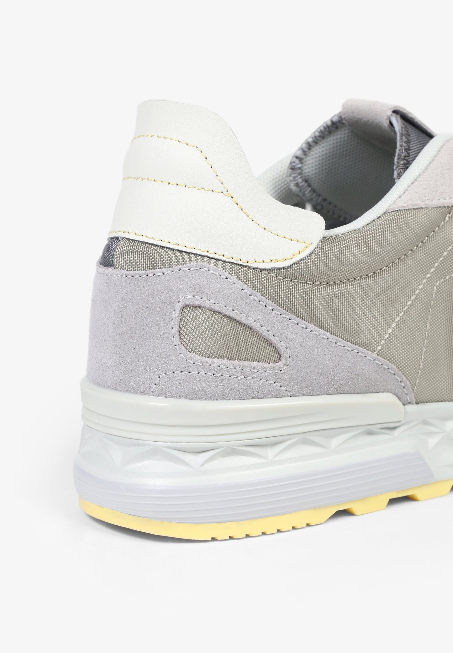 SNEAKERS LIGERAS
