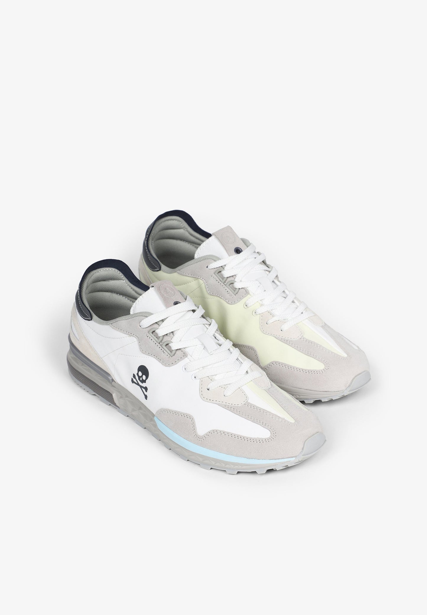 SNEAKERS LIGERAS