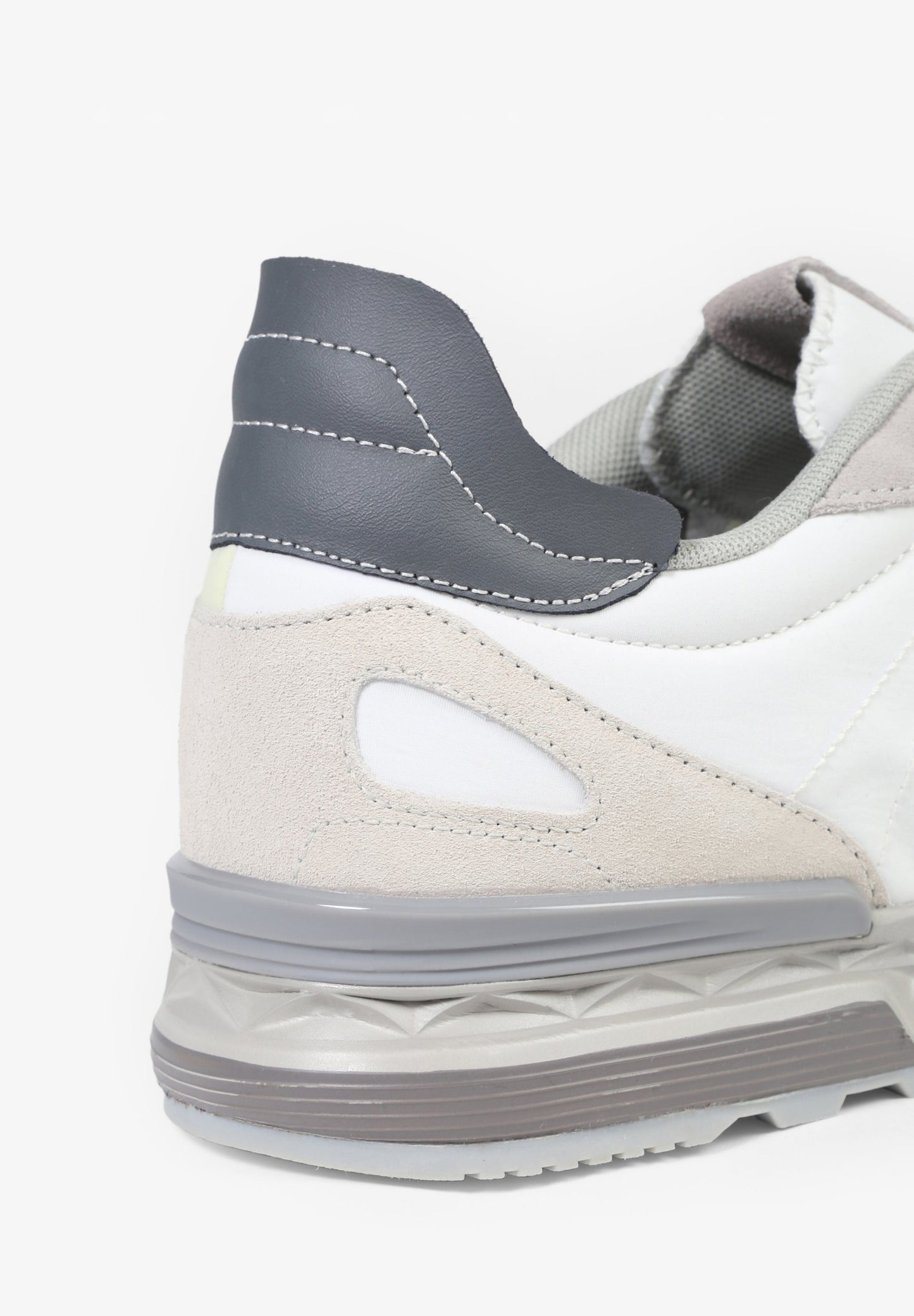 SNEAKERS LIGERAS