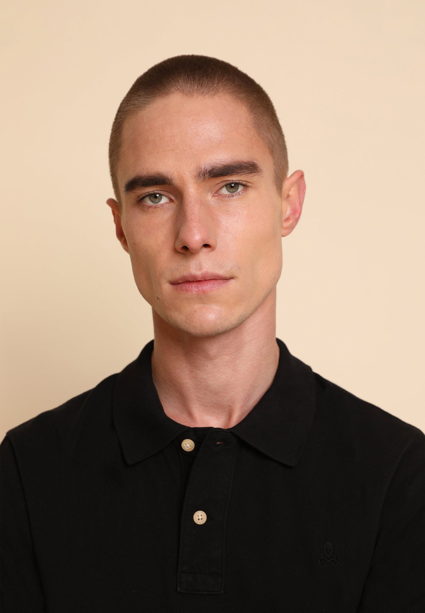 POLO BÁSICO CALAVERA