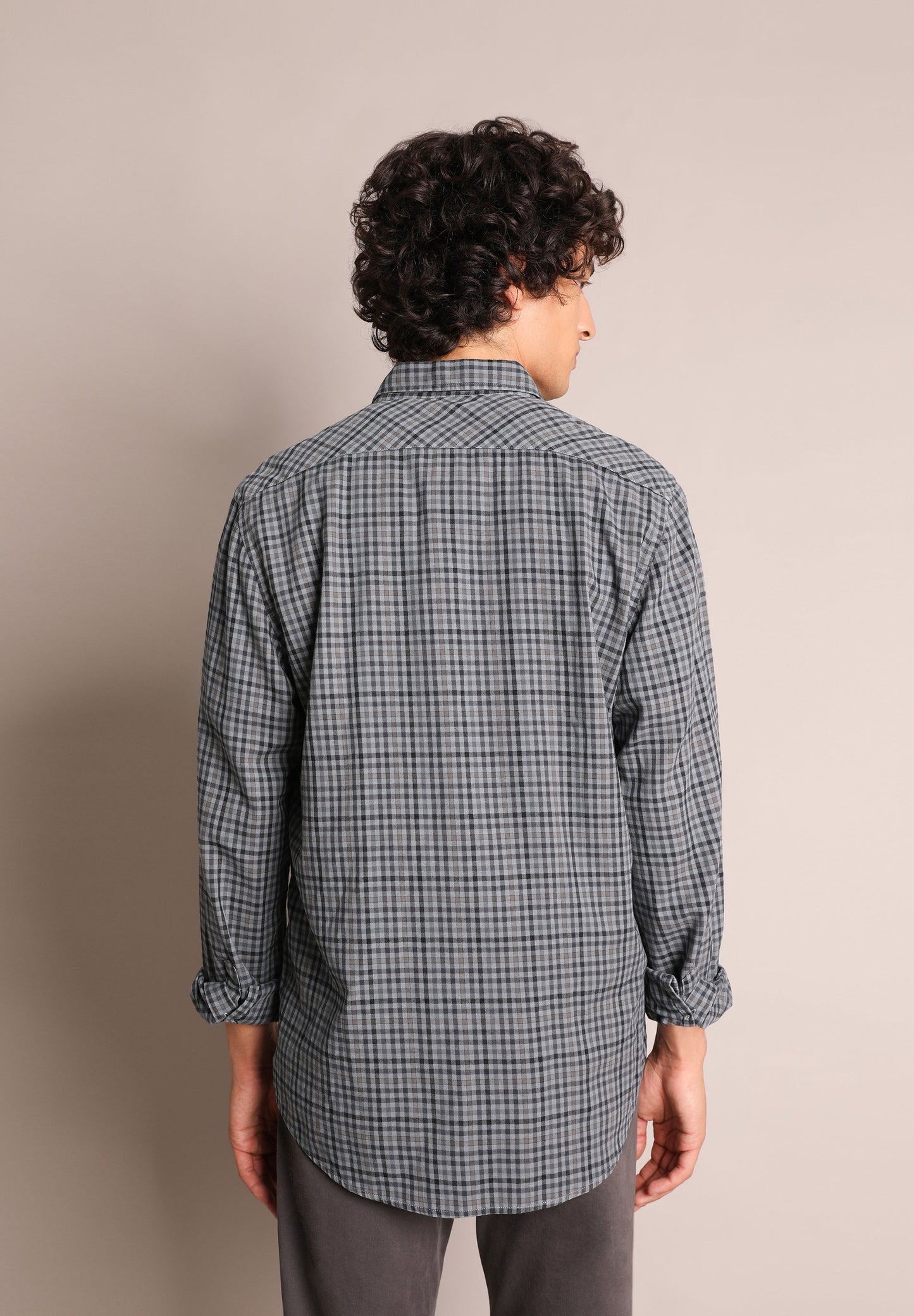 CAMISA CUADROS CON CUELLO BOTONES