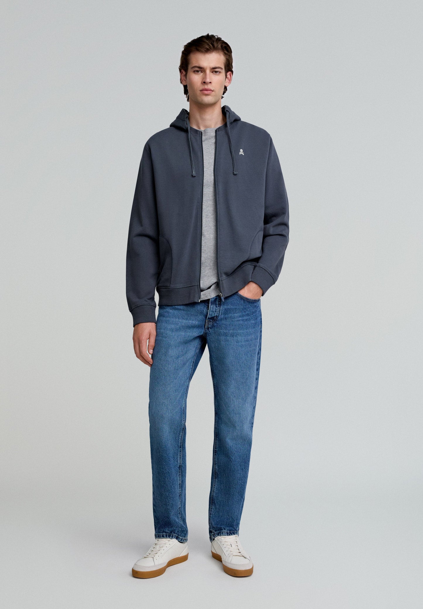 SUDADERA CAPUCHA BORDADA CONTRASTE