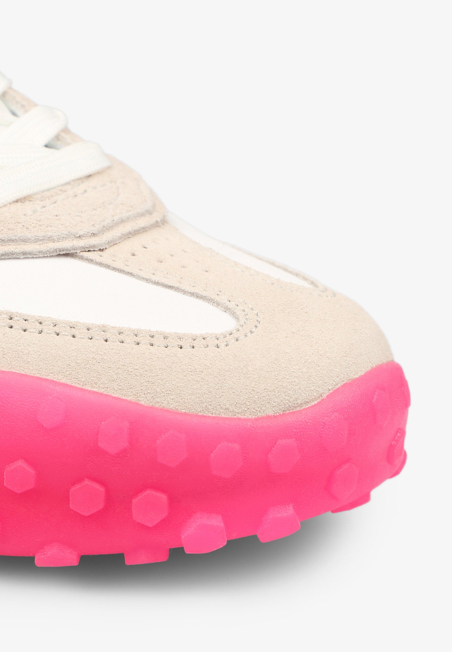 NEW PRAX SNEAKER