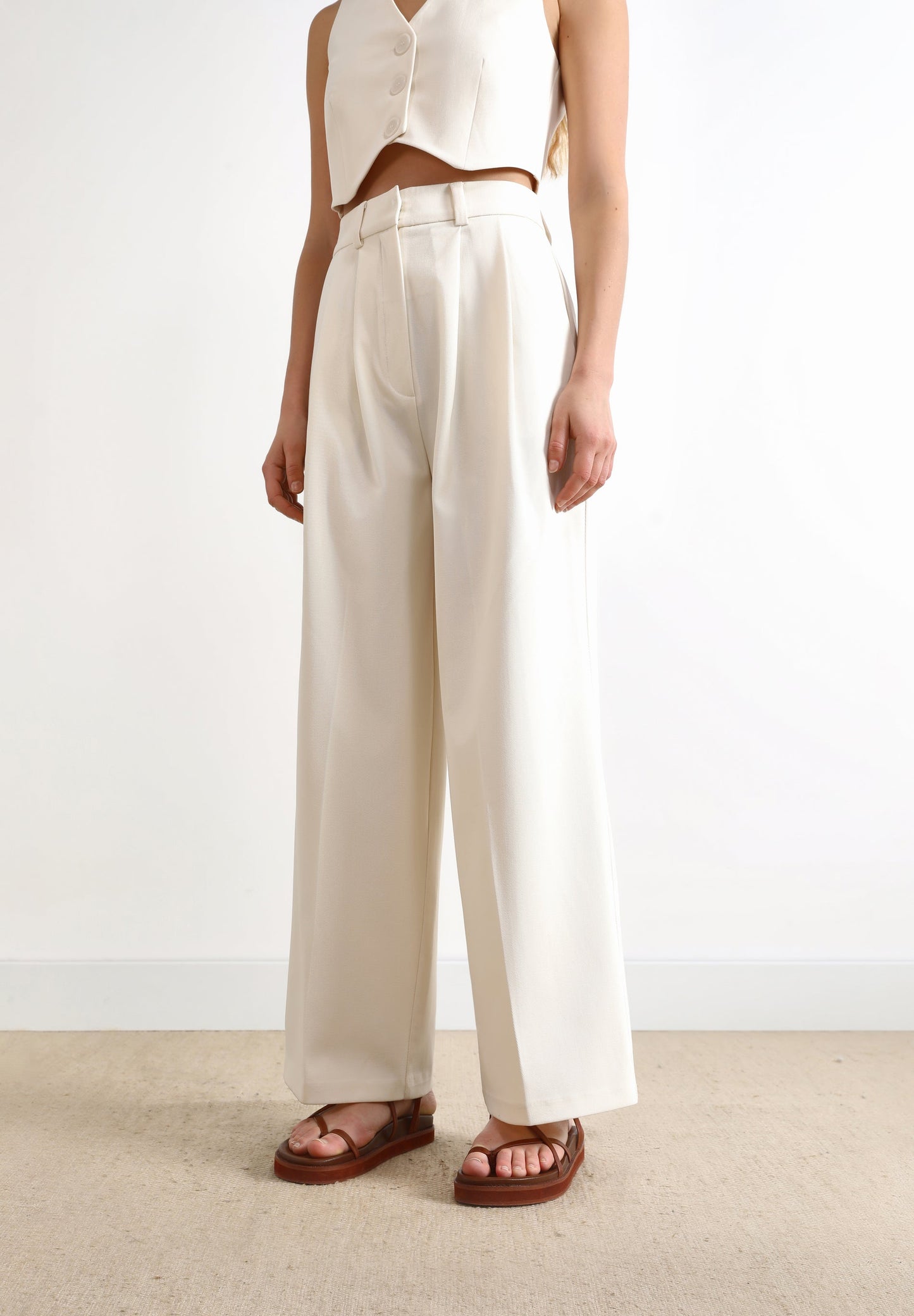 PANTALÓN PINZAS ANCHO