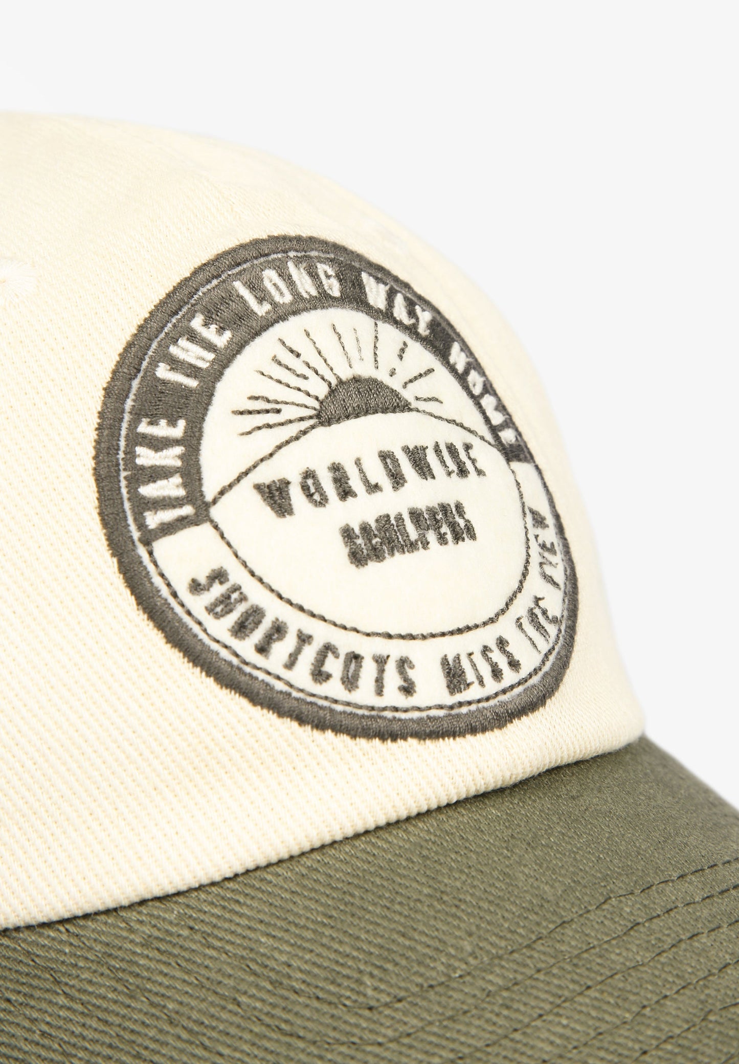 GORRA BICOLOR BORDADO