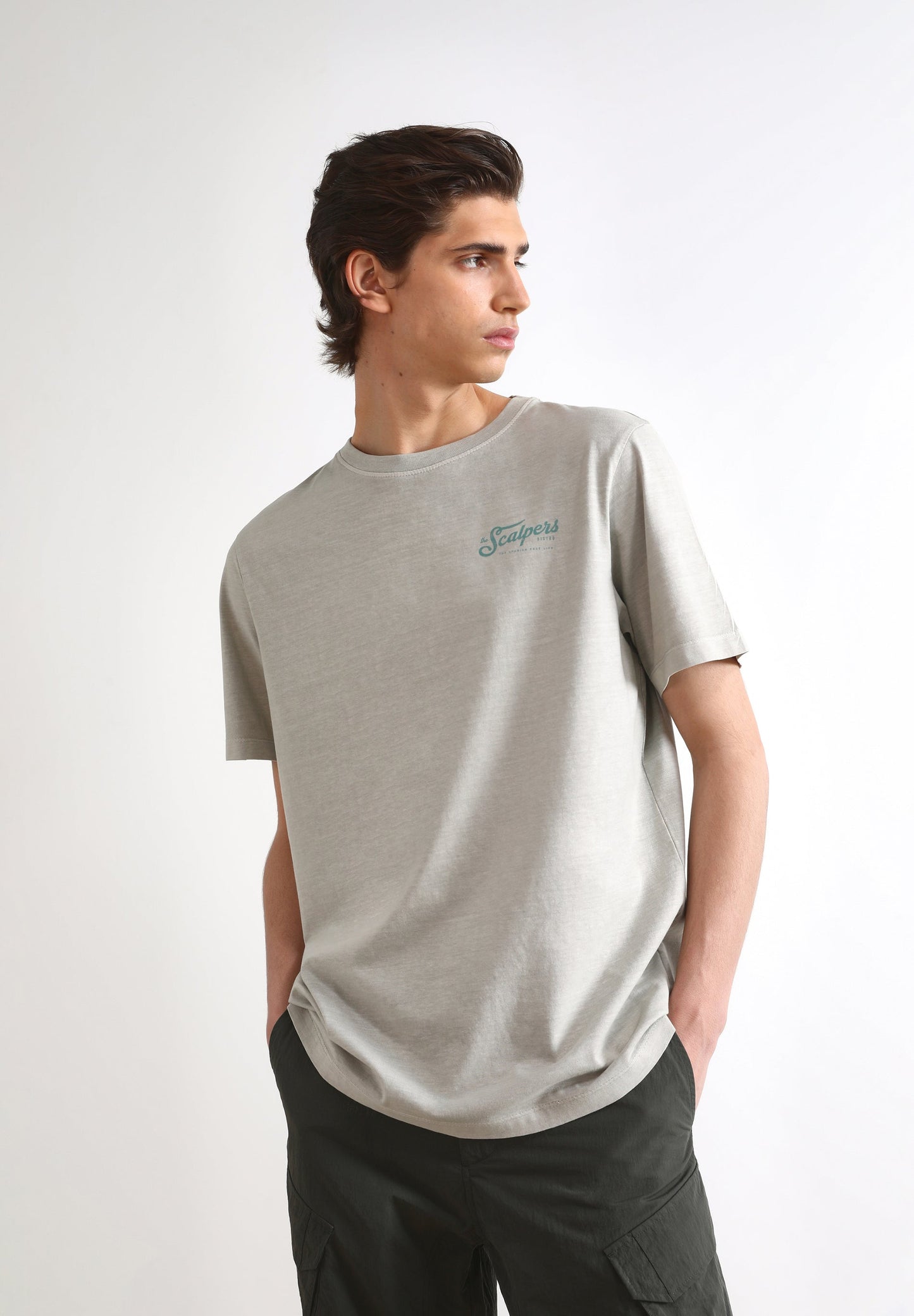 CAMISETA PRINT TEXTO TRASERO