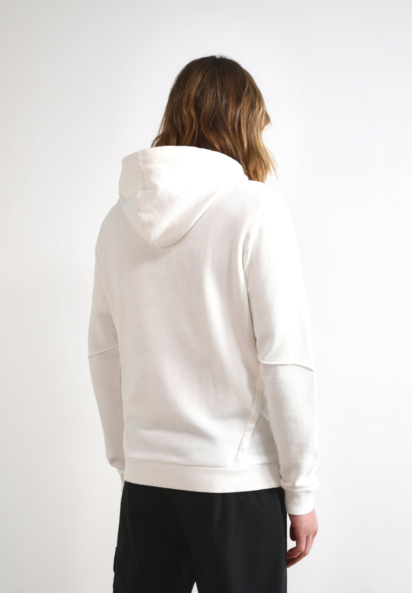 SUDADERA COSTURAS