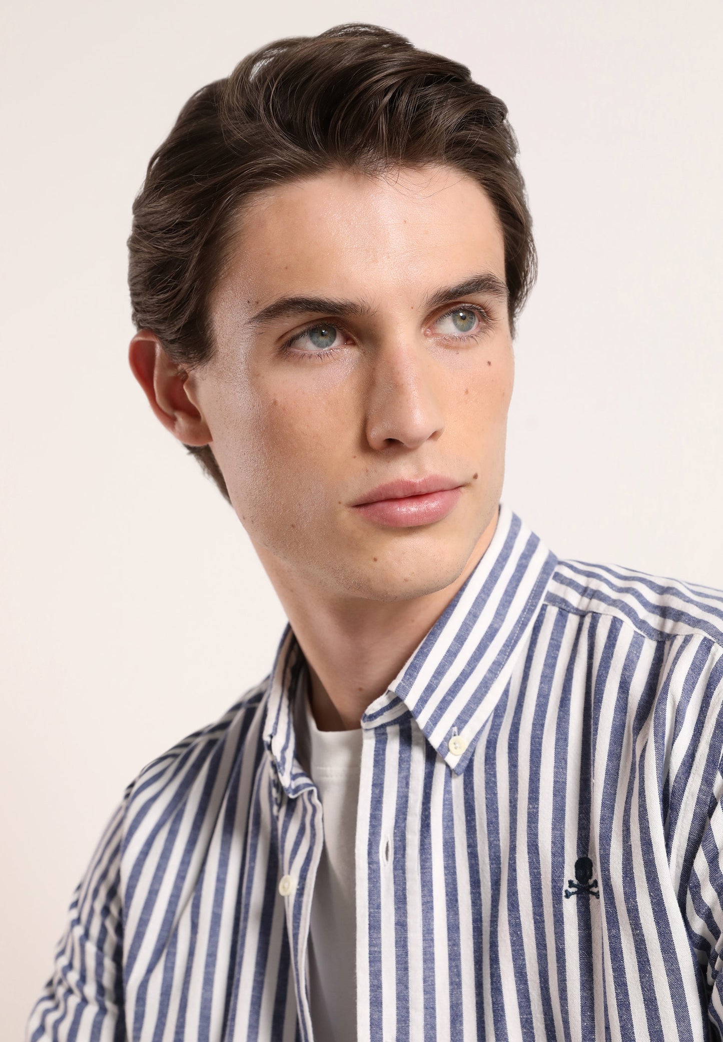 CAMISA RAYAS CUELLO BOTONES