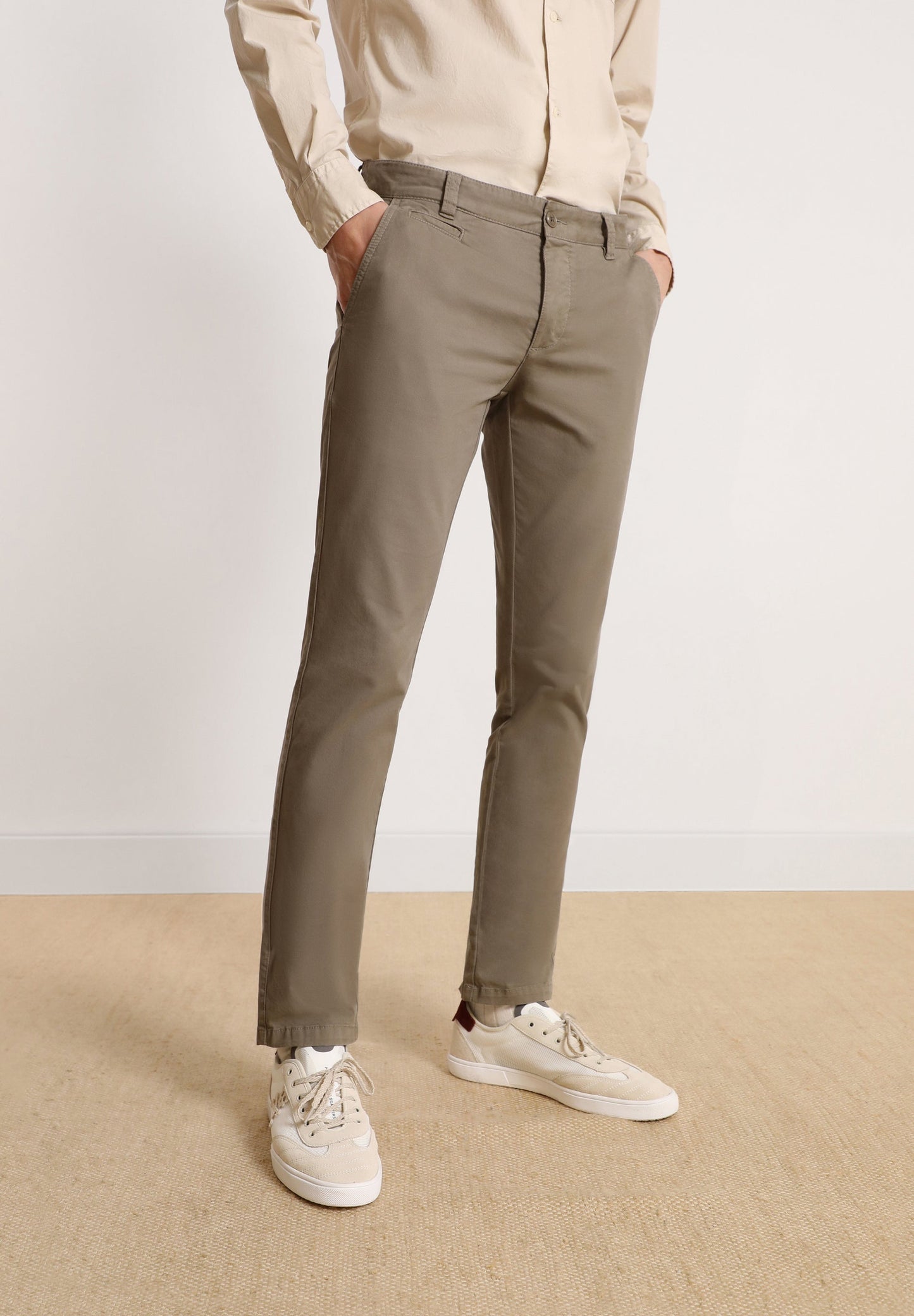 PANTALÓN CHINO CASUAL