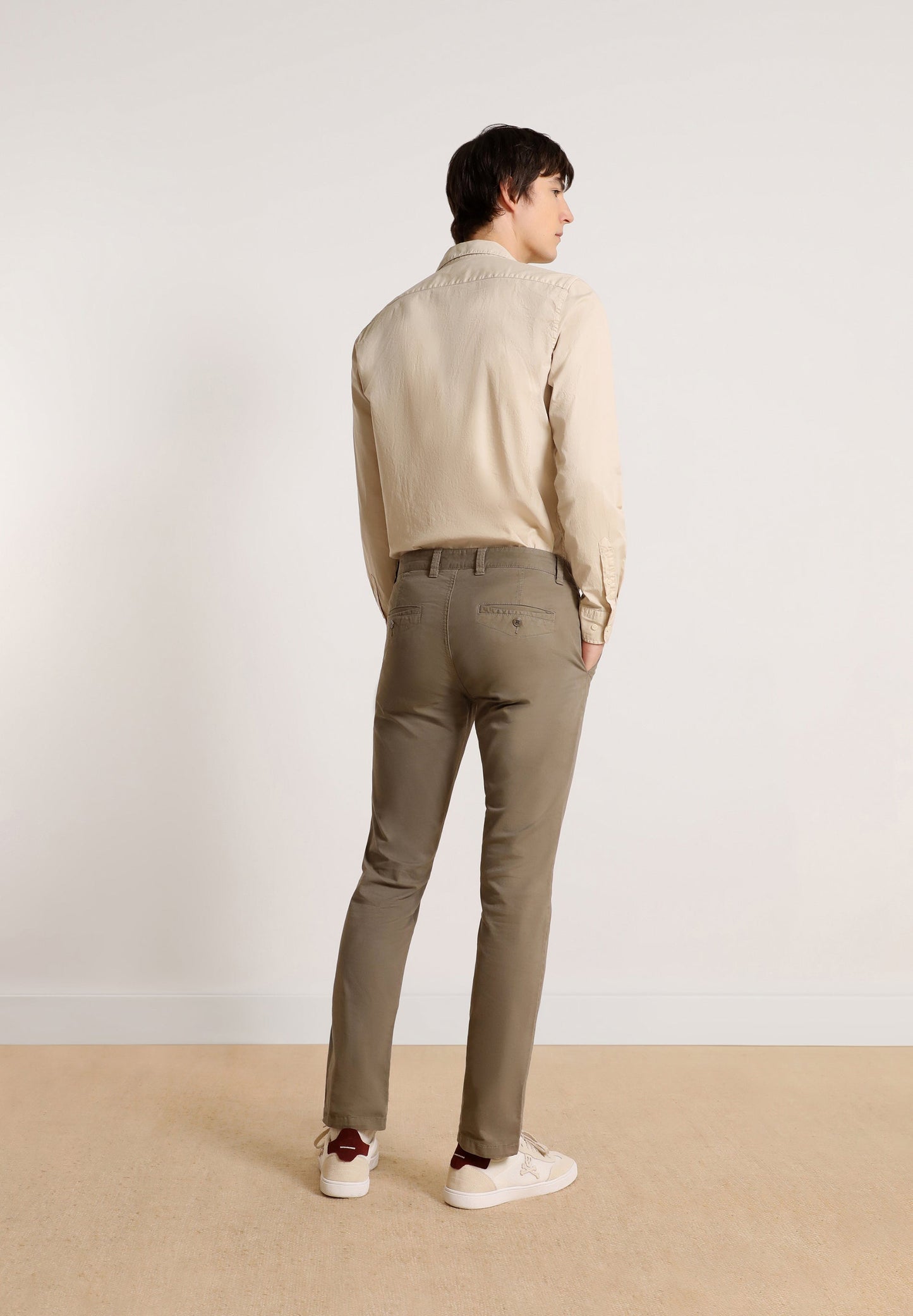 PANTALÓN CHINO CASUAL
