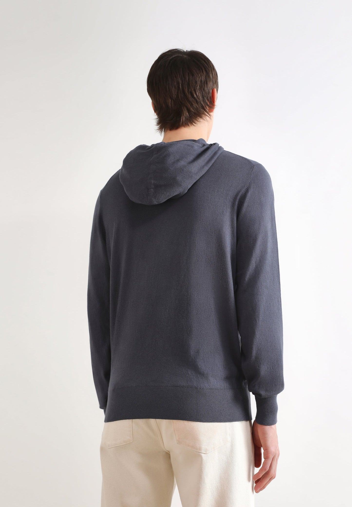 JERSEY CAPUCHA LIGERO