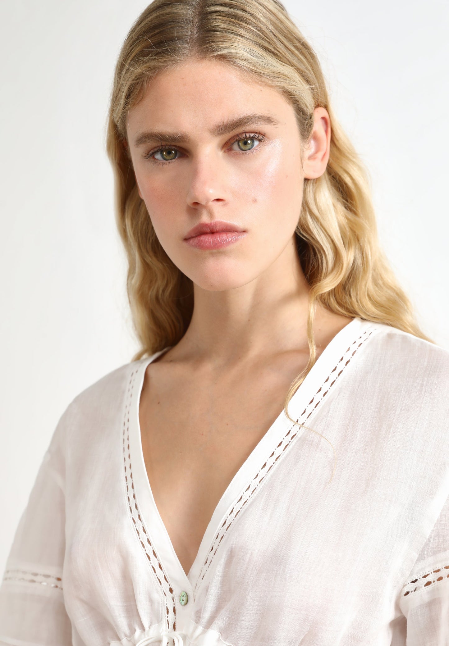 BLUSA CALADOS LAZO