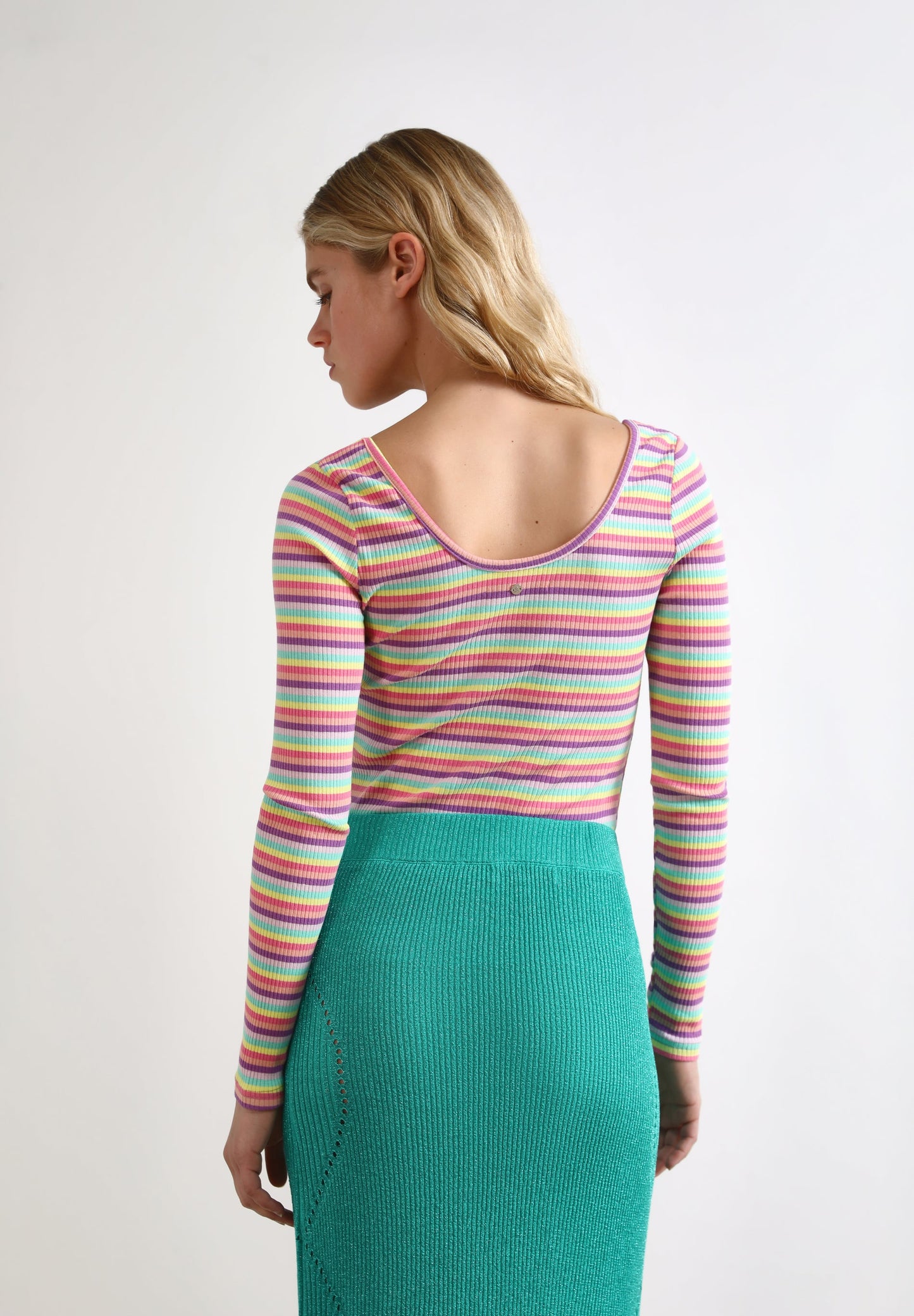 CAMISETA RAYAS MULTICOLOR