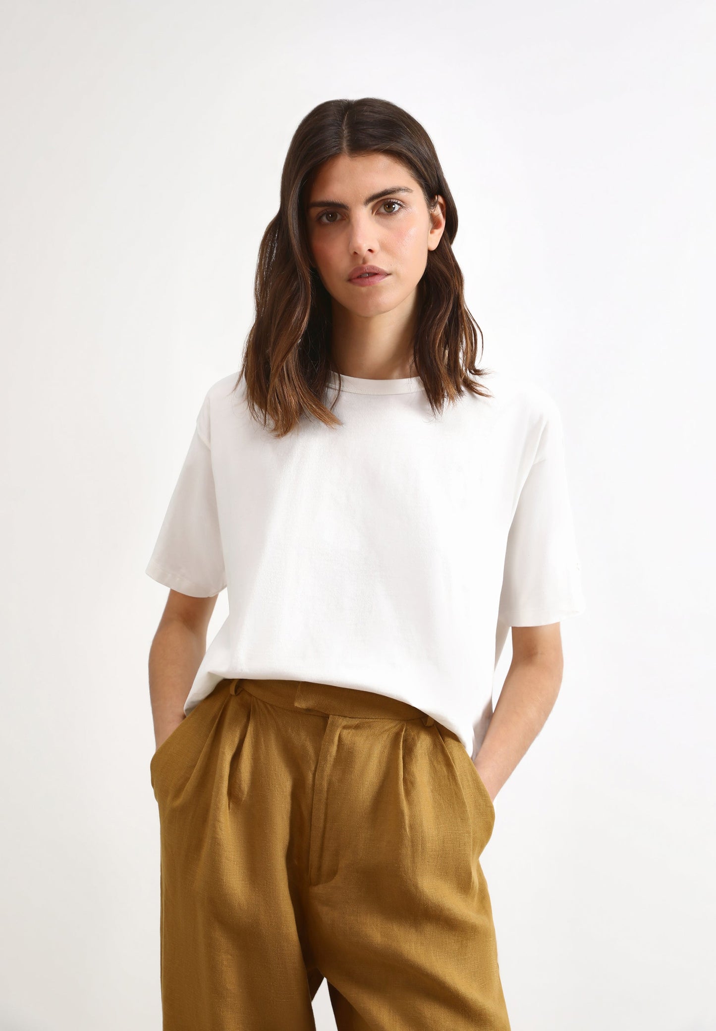CAMISETA DETALLE TRASERO