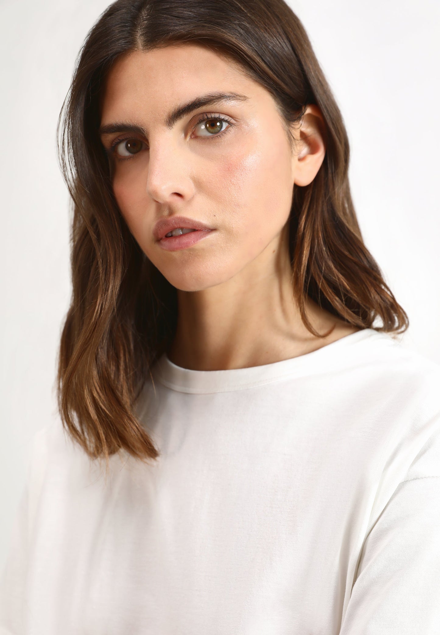 CAMISETA DETALLE TRASERO