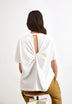 CAMISETA DETALLE TRASERO