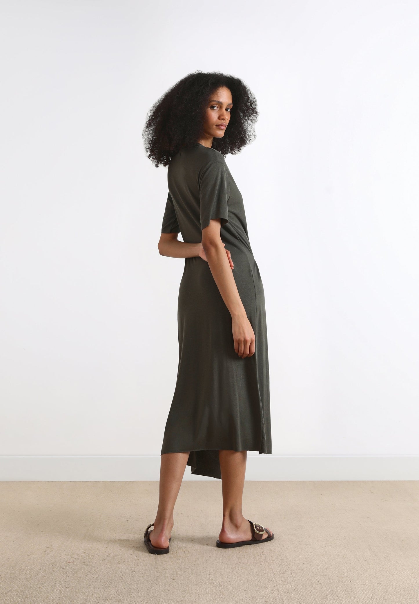 VESTIDO NUDO