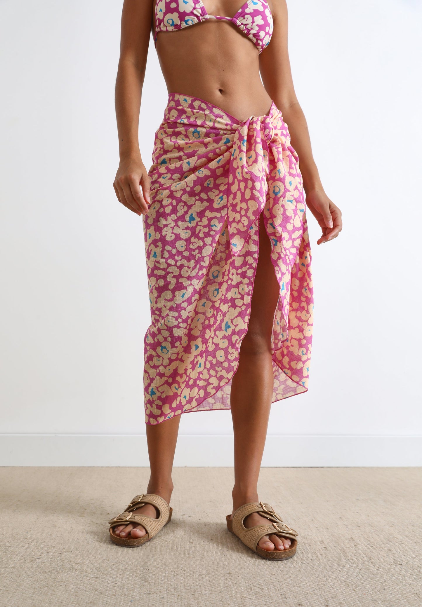 PINK LEO PAREO