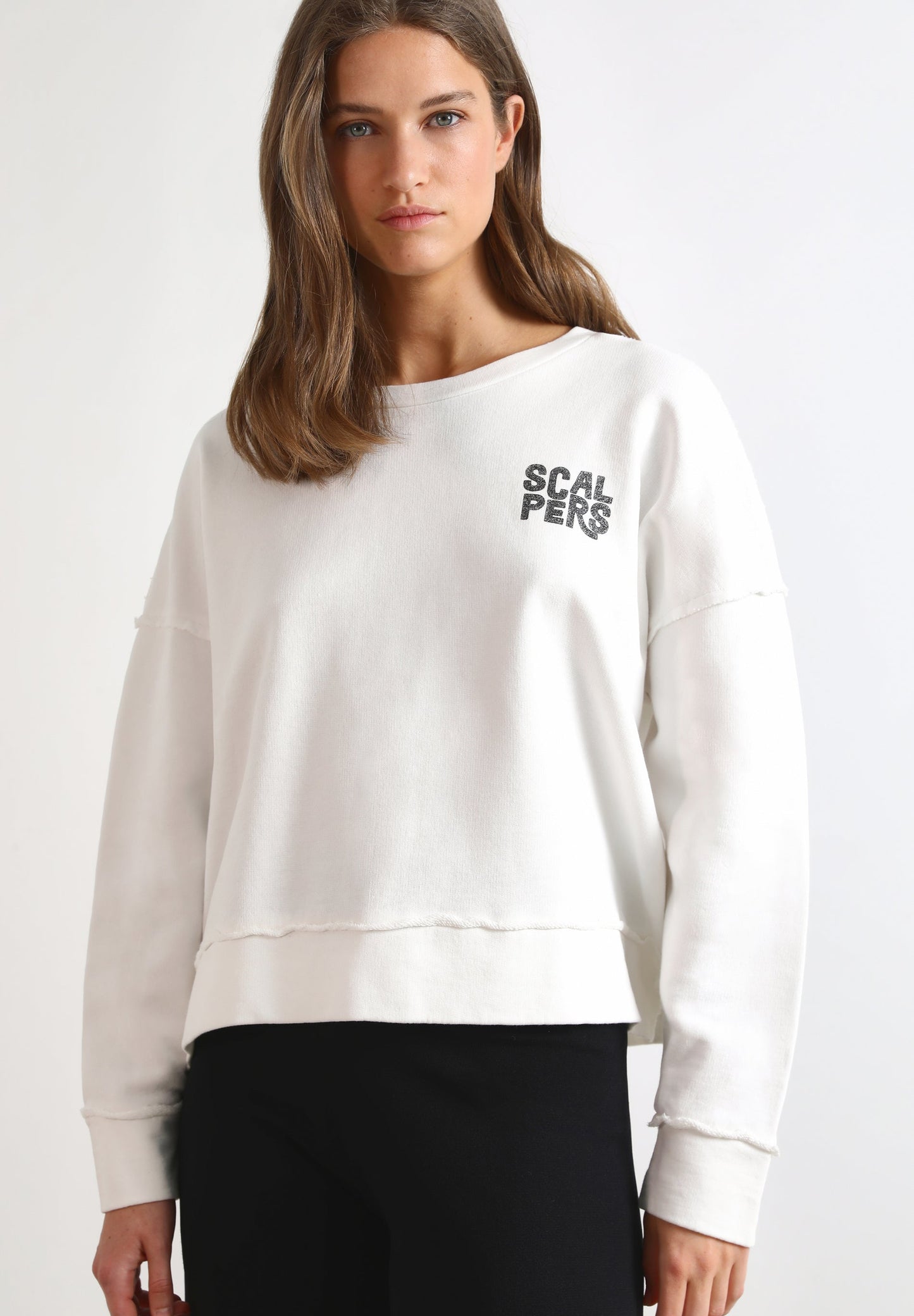 FLOW SWEATER