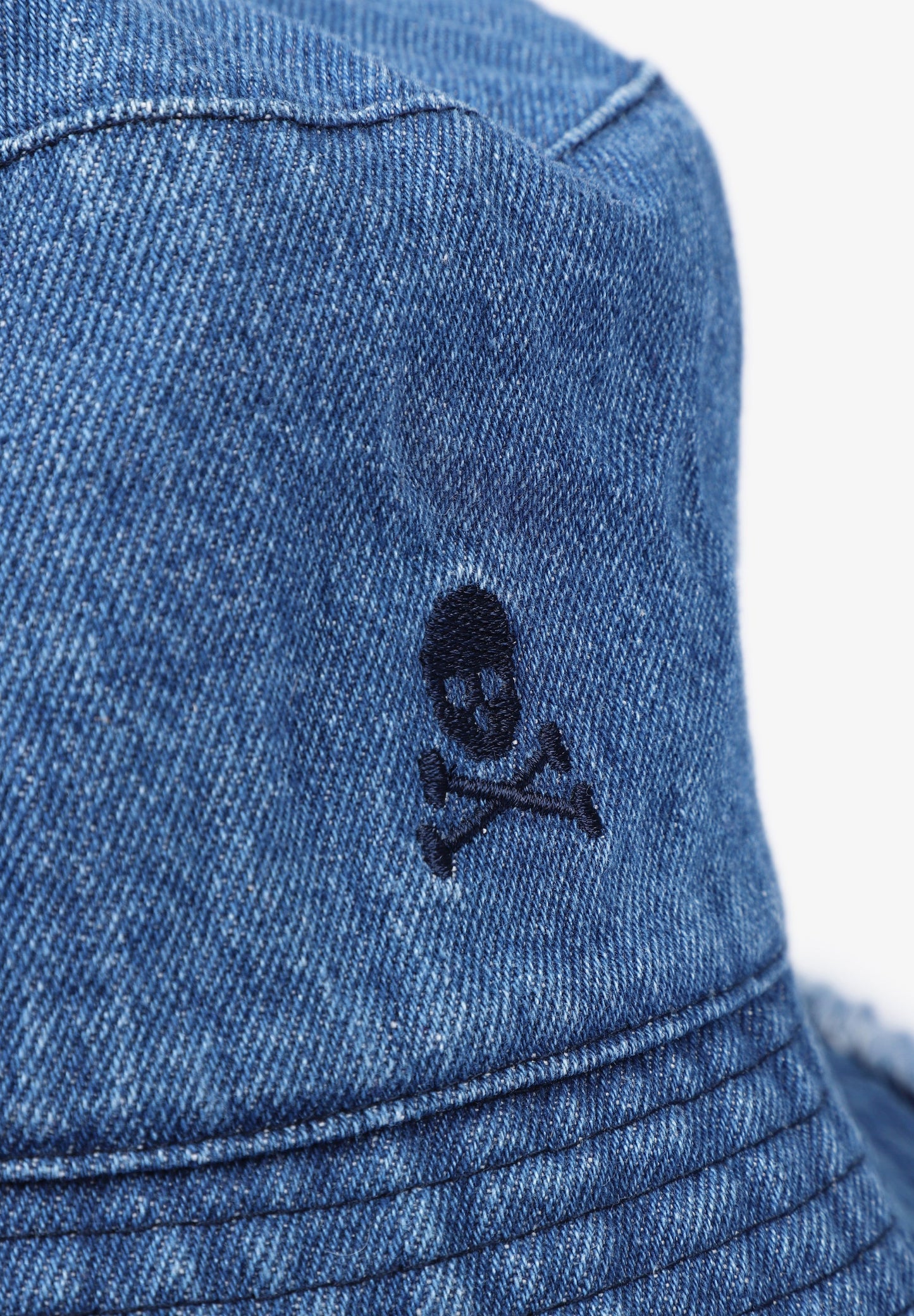 DENIM BUCKET