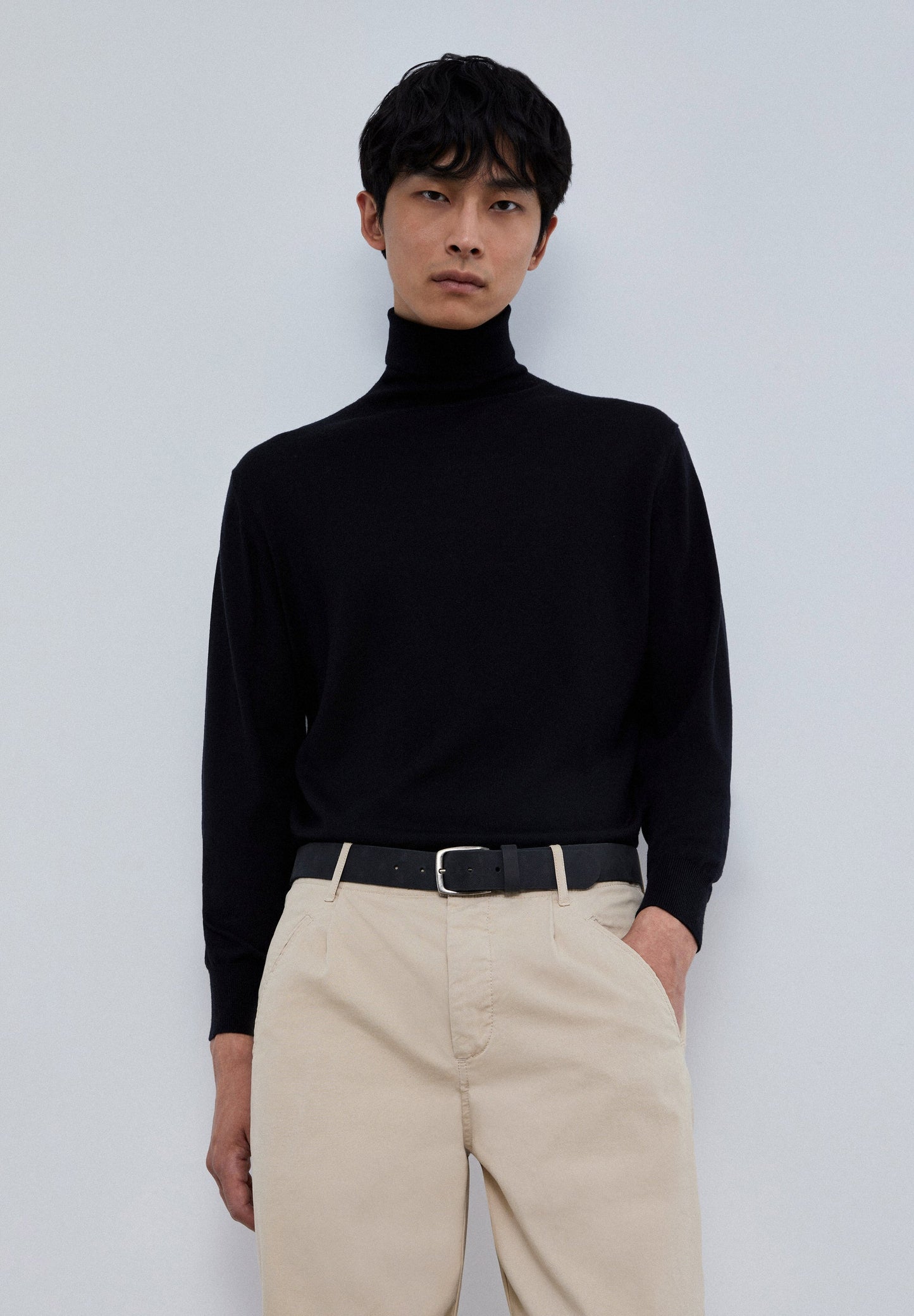 CLASSIC ROLL NECK