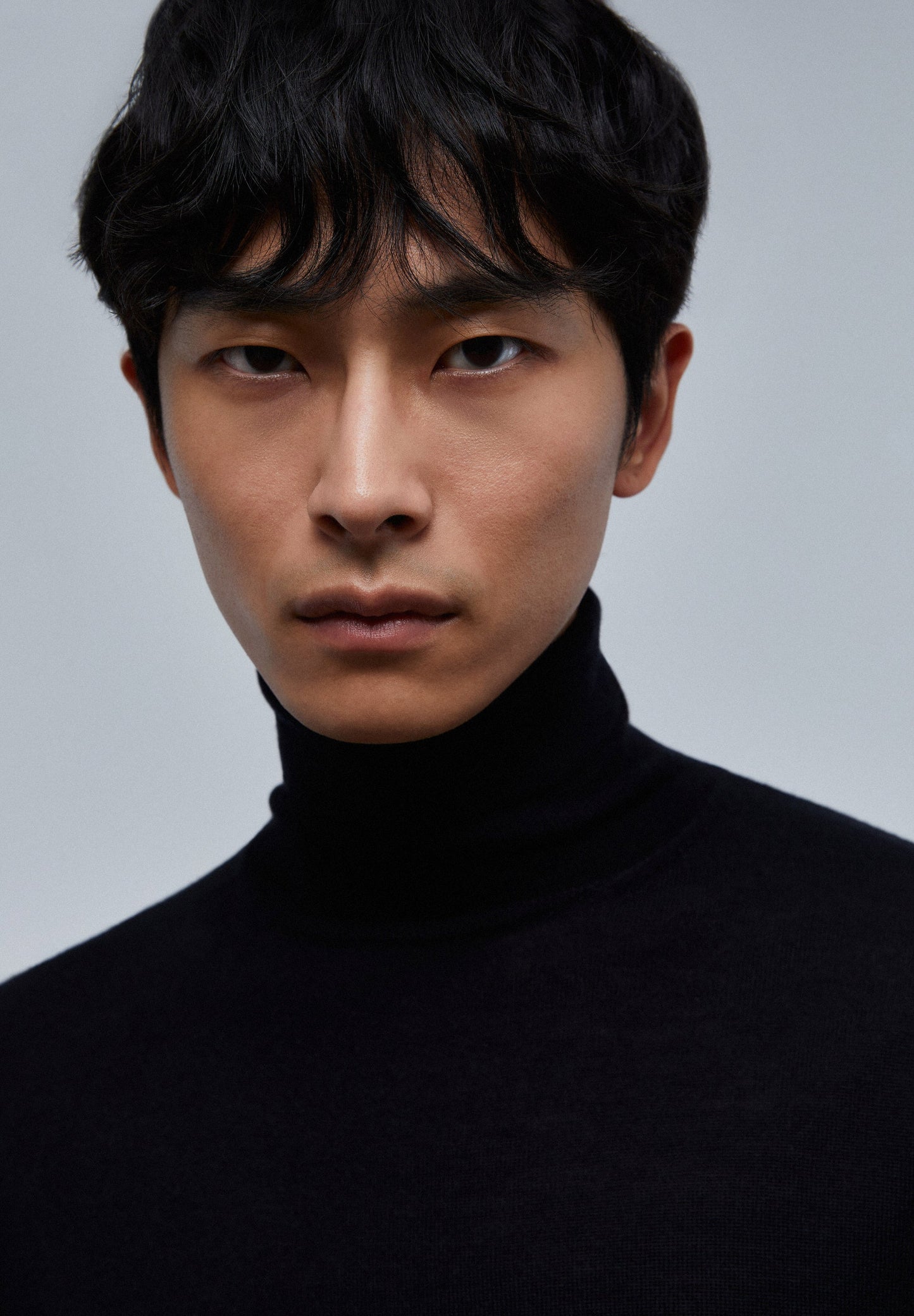 CLASSIC ROLL NECK