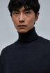 CLASSIC ROLL NECK