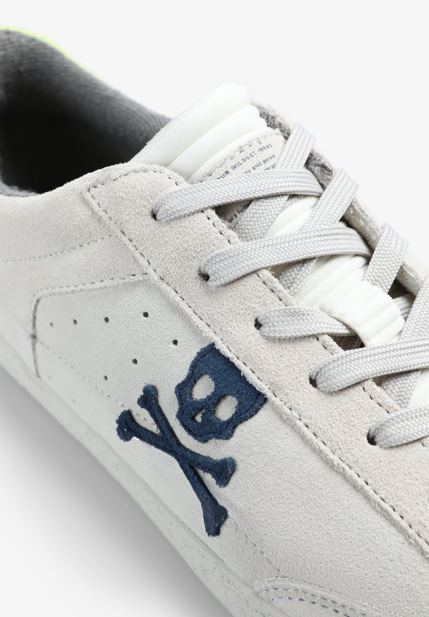 SNEAKERS BAJAS CALAVERA LATERAL