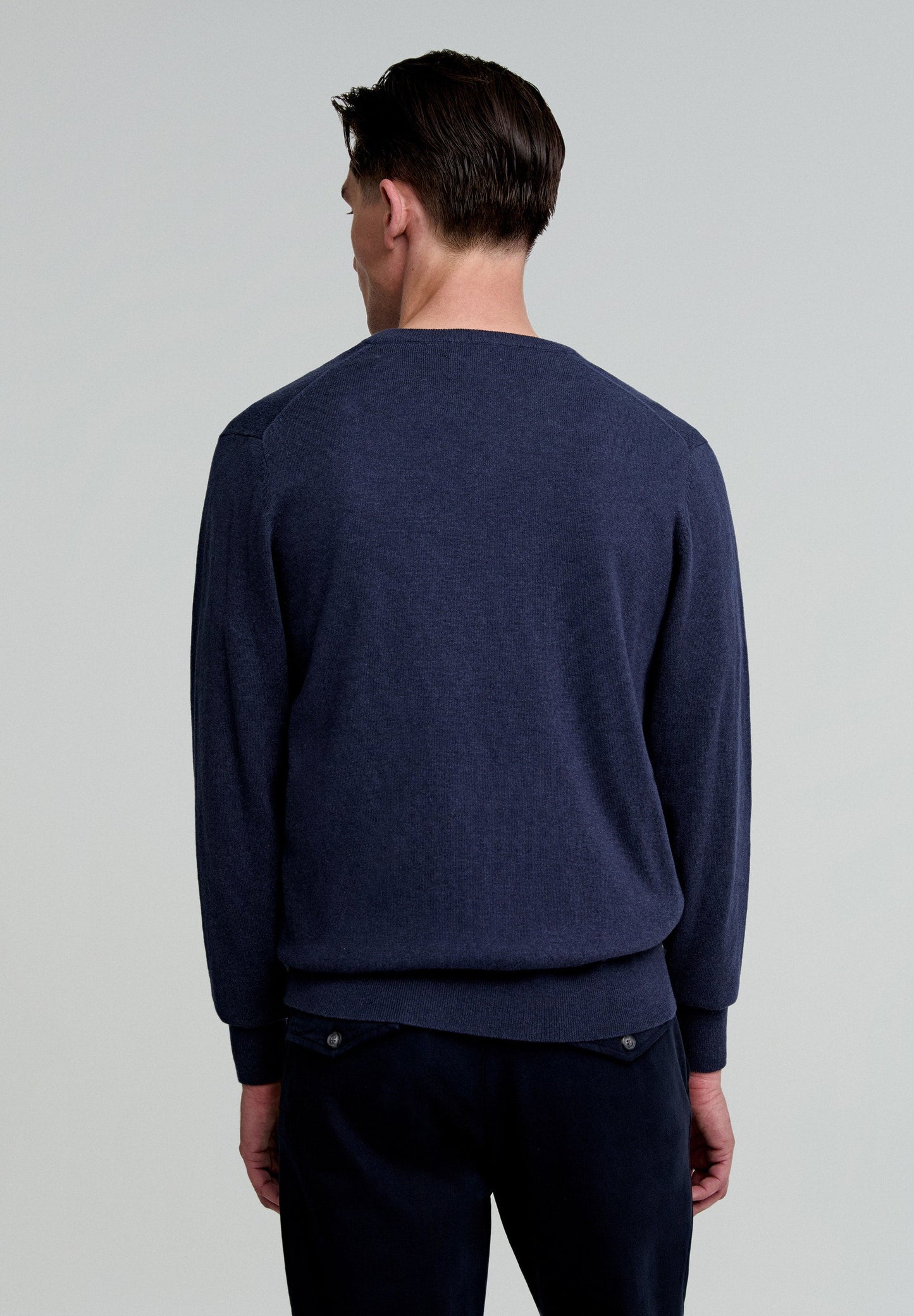 BASIC V NECK TRICOT