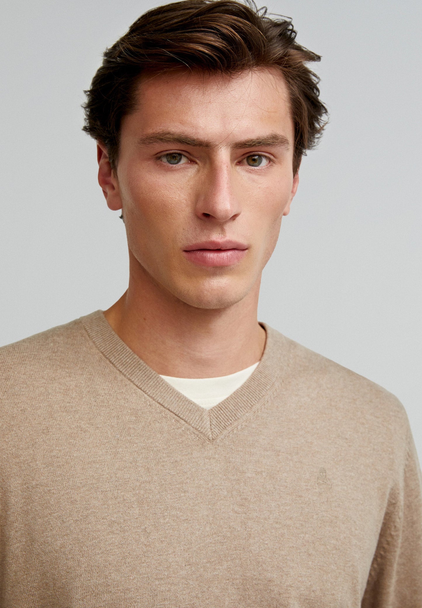 BASIC V NECK TRICOT