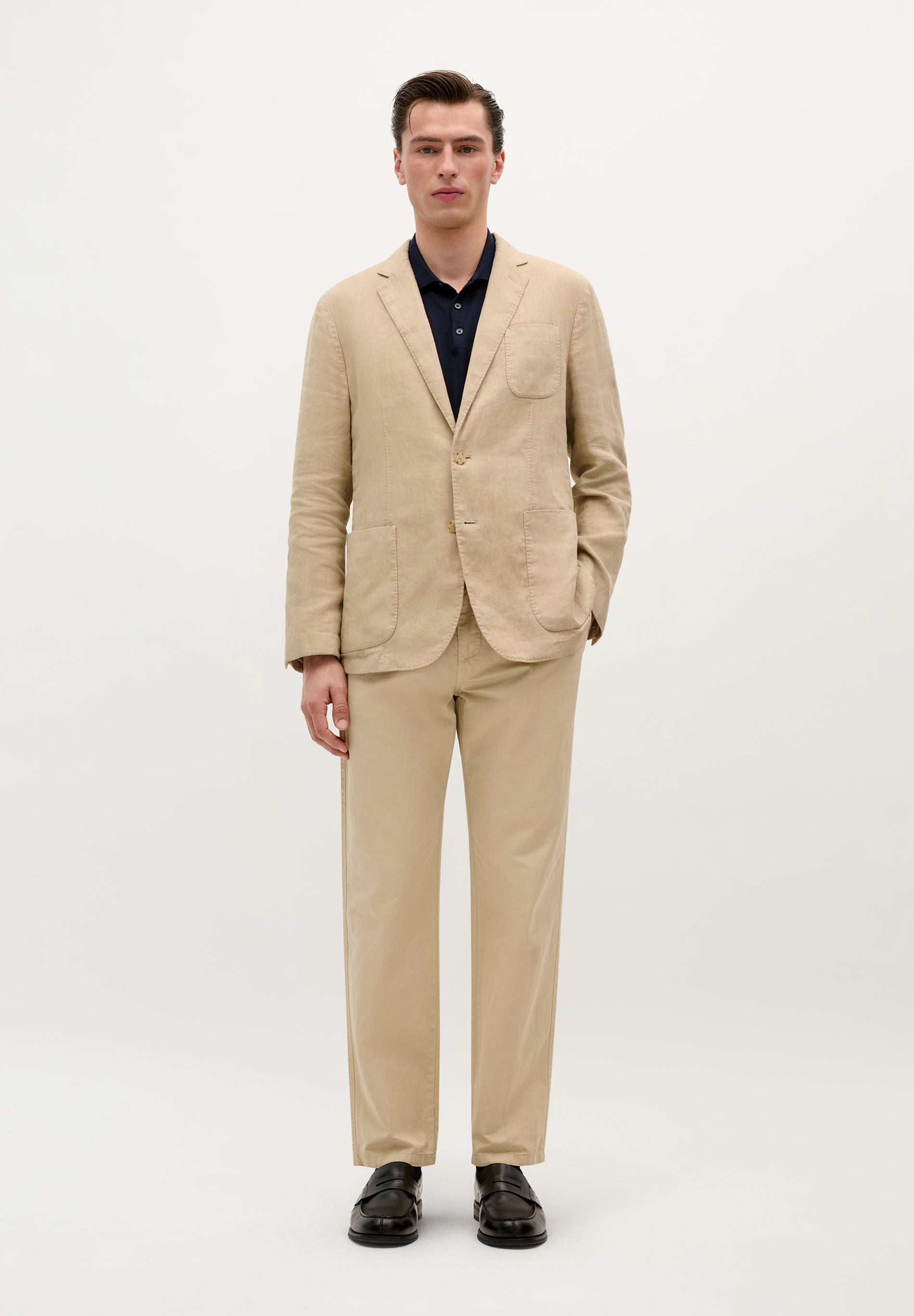 PANTALÓN CHINO PINZAS