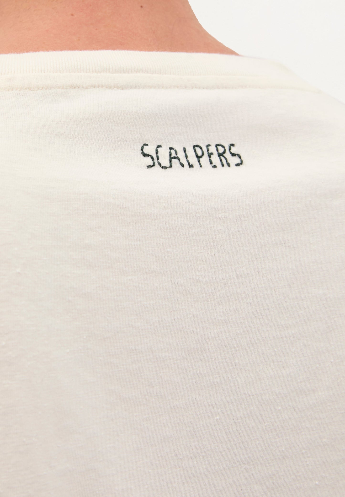 CAMISETA BLOOM BORDADA