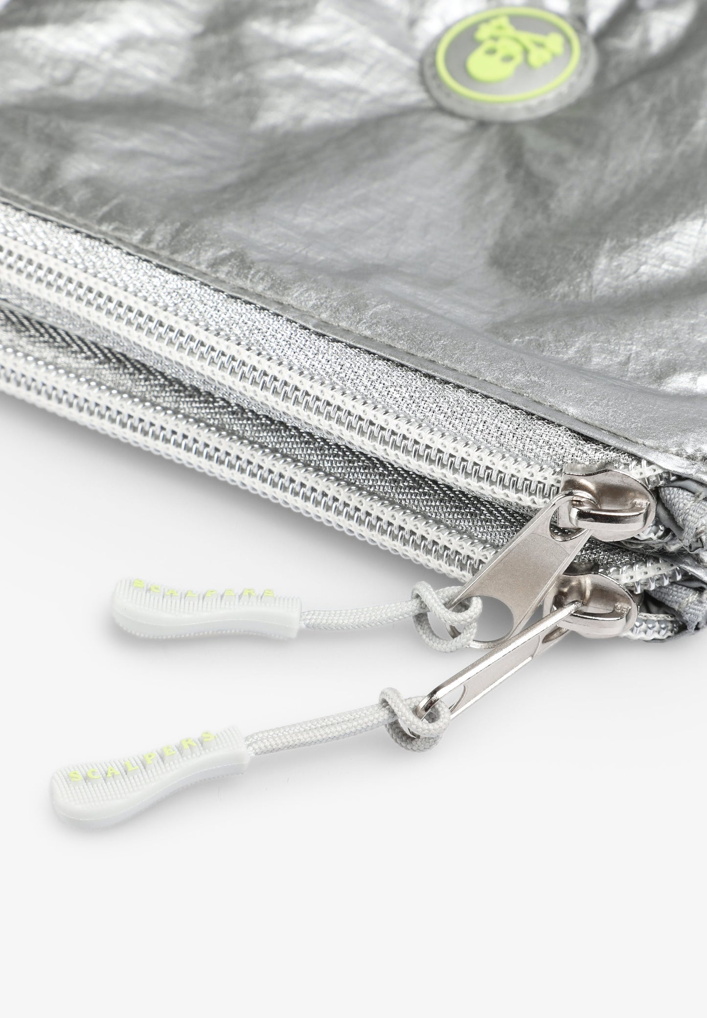 CARTERA PLATEADA