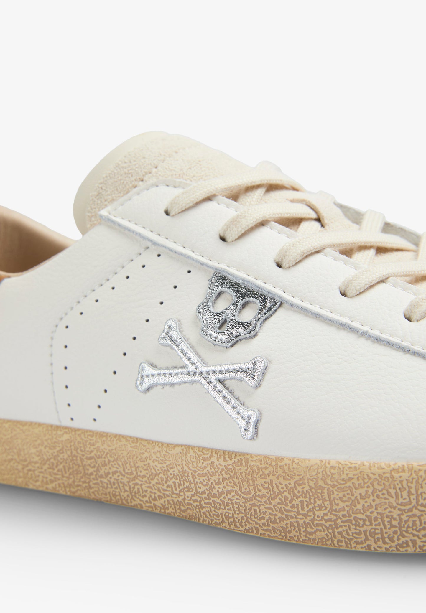 SNEAKERS BAJAS CALAVERA LATERAL