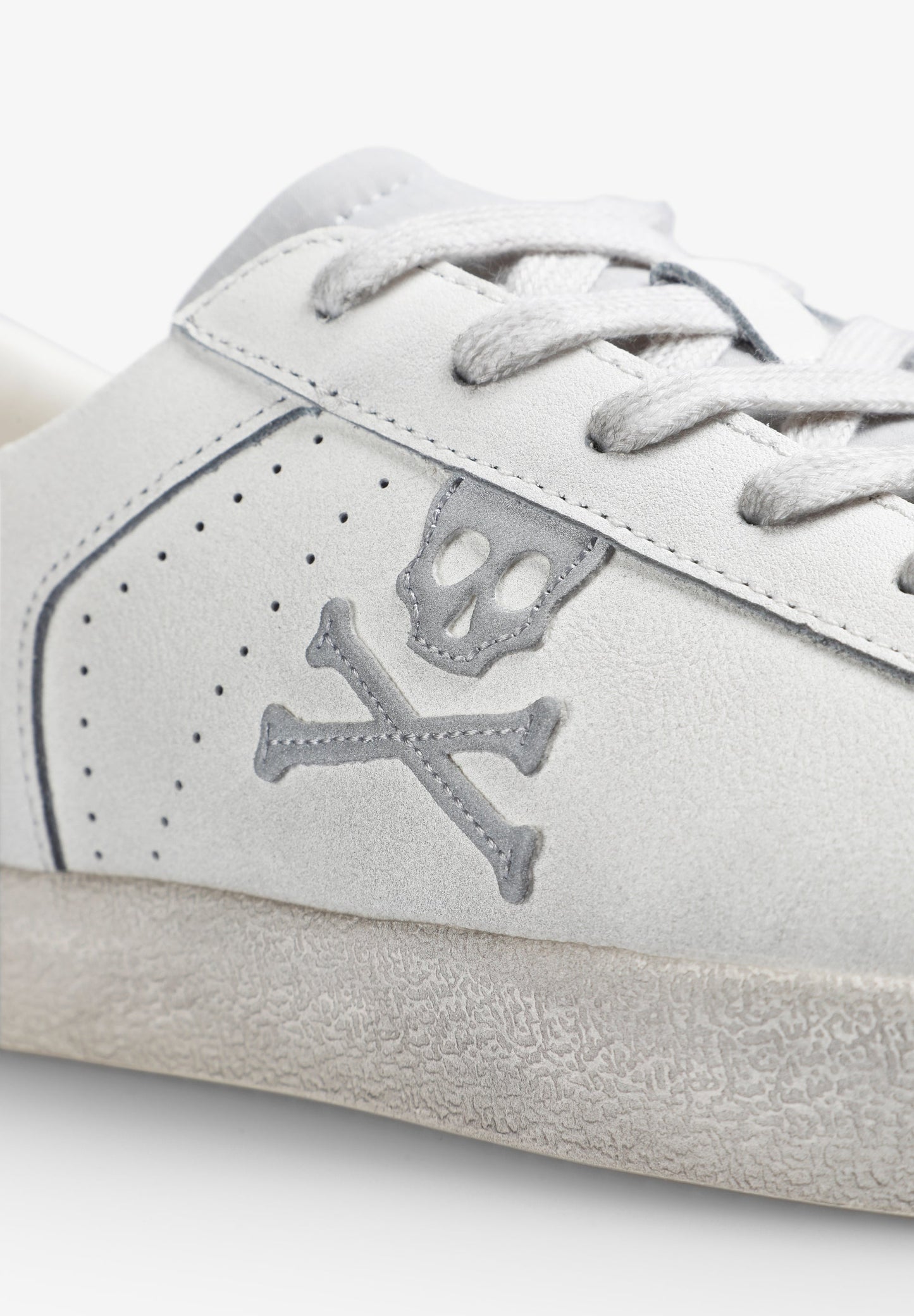 SNEAKERS BAJAS CALAVERA LATERAL