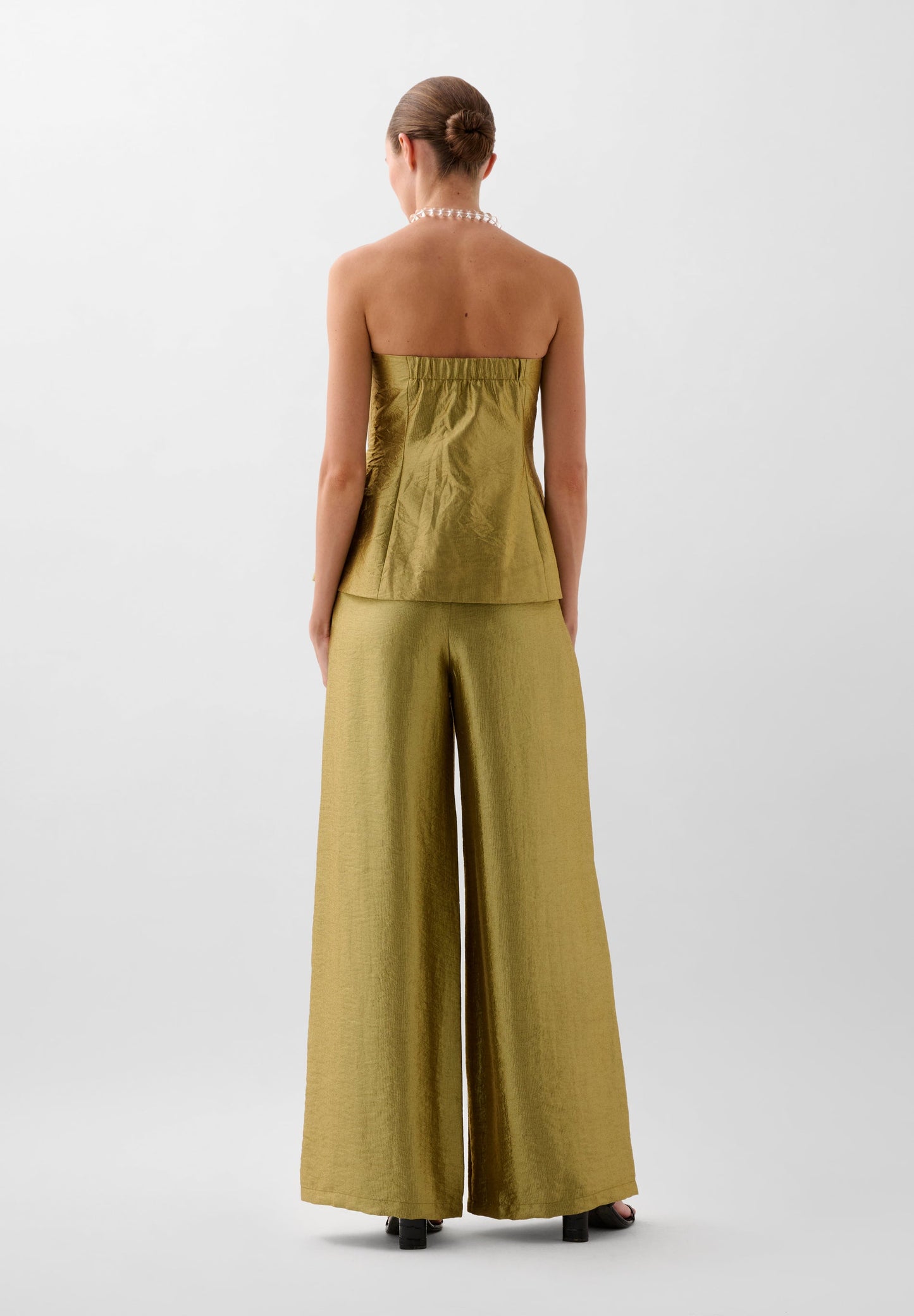 PANTALÓN FLUIDO METALIZADO PINZAS