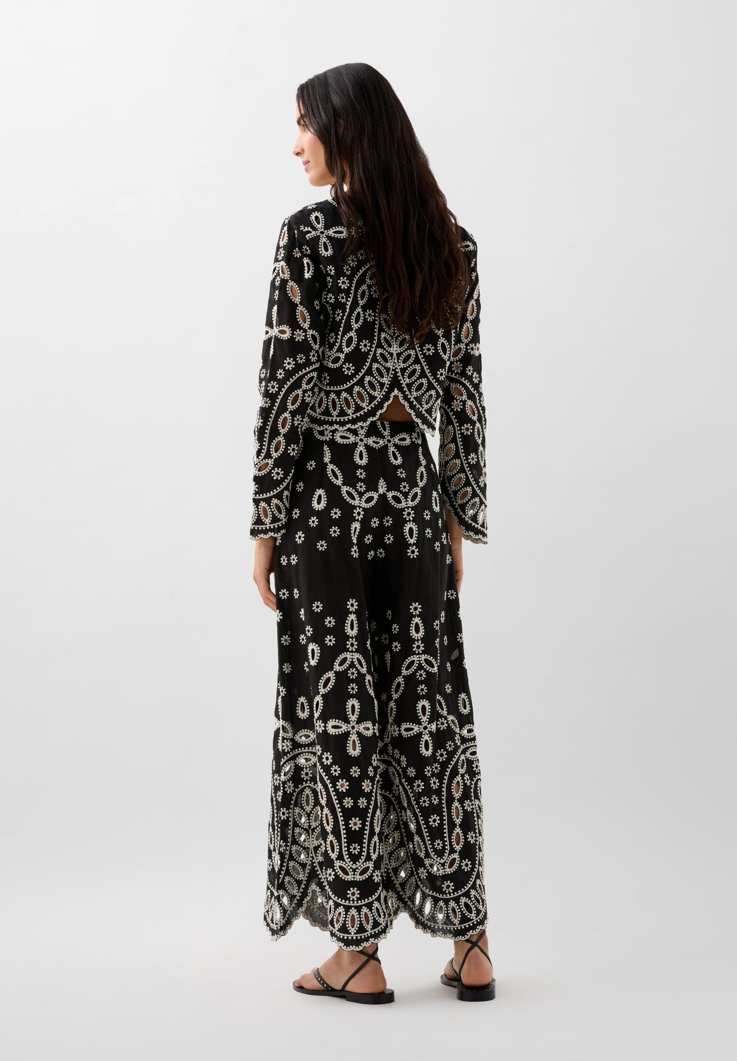 PANTALÓN BORDADO CULOTTE