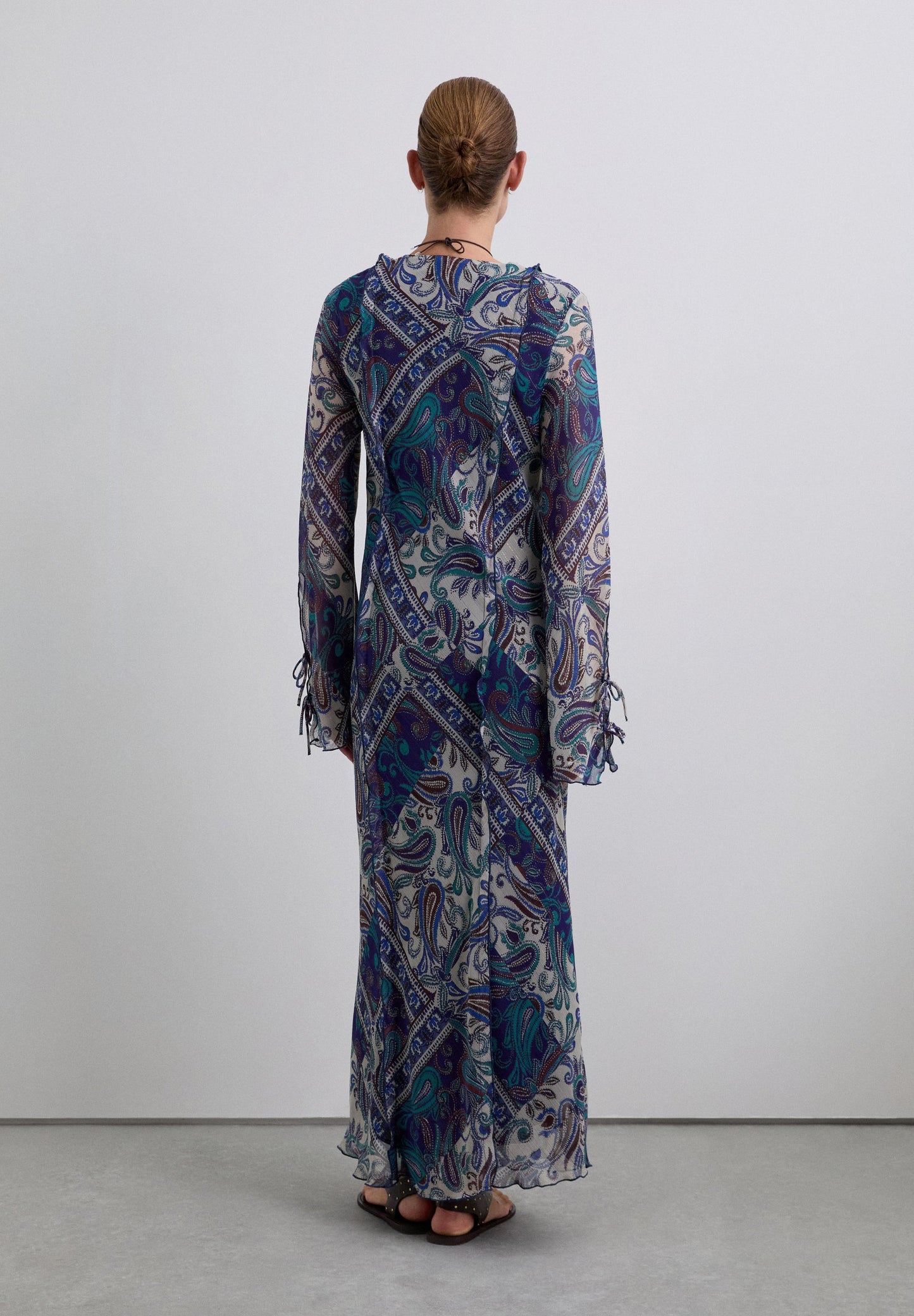 VESTIDO LARGO FLUIDO PAISLEY
