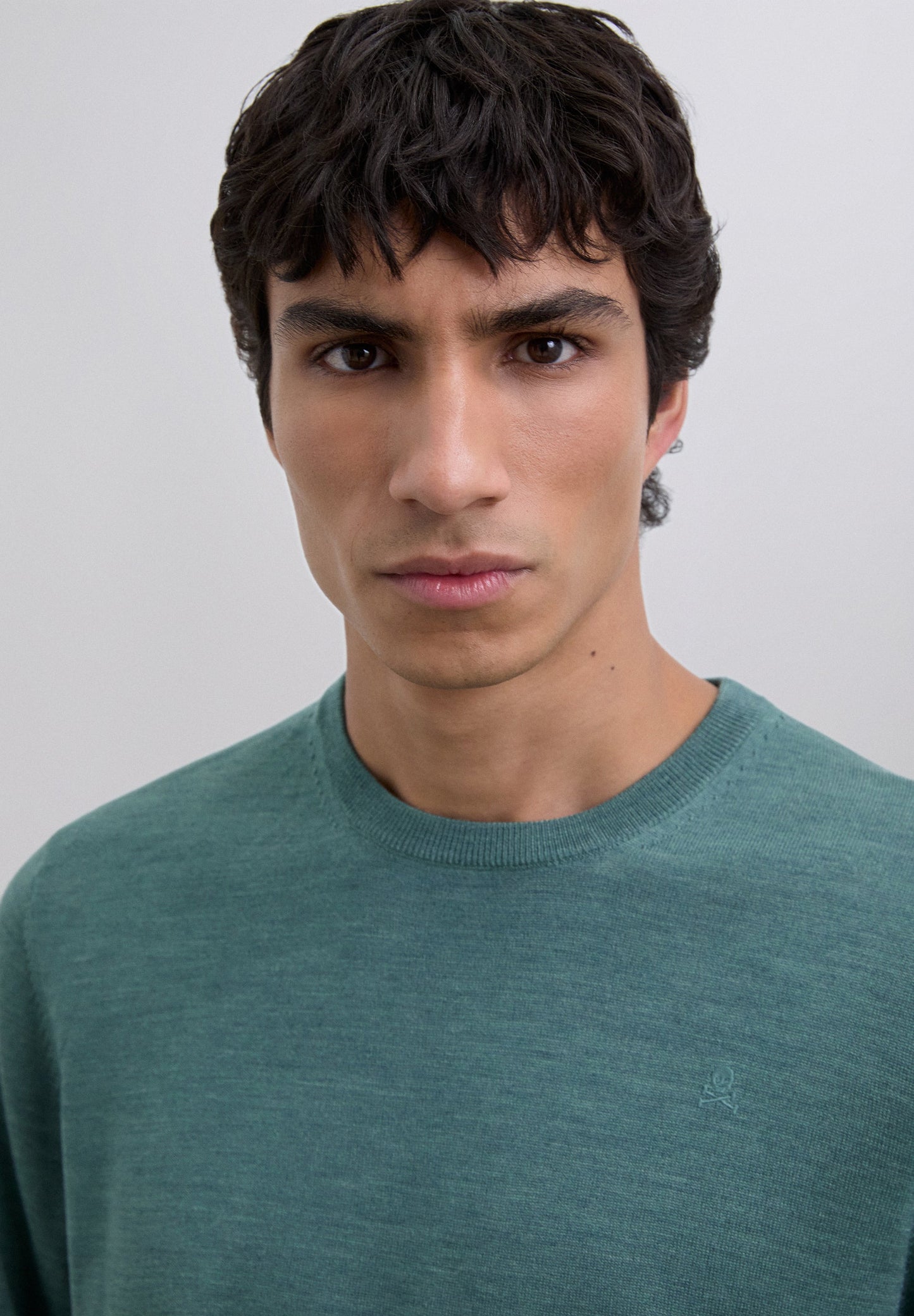 JERSEY BORDADO LANA MERINO