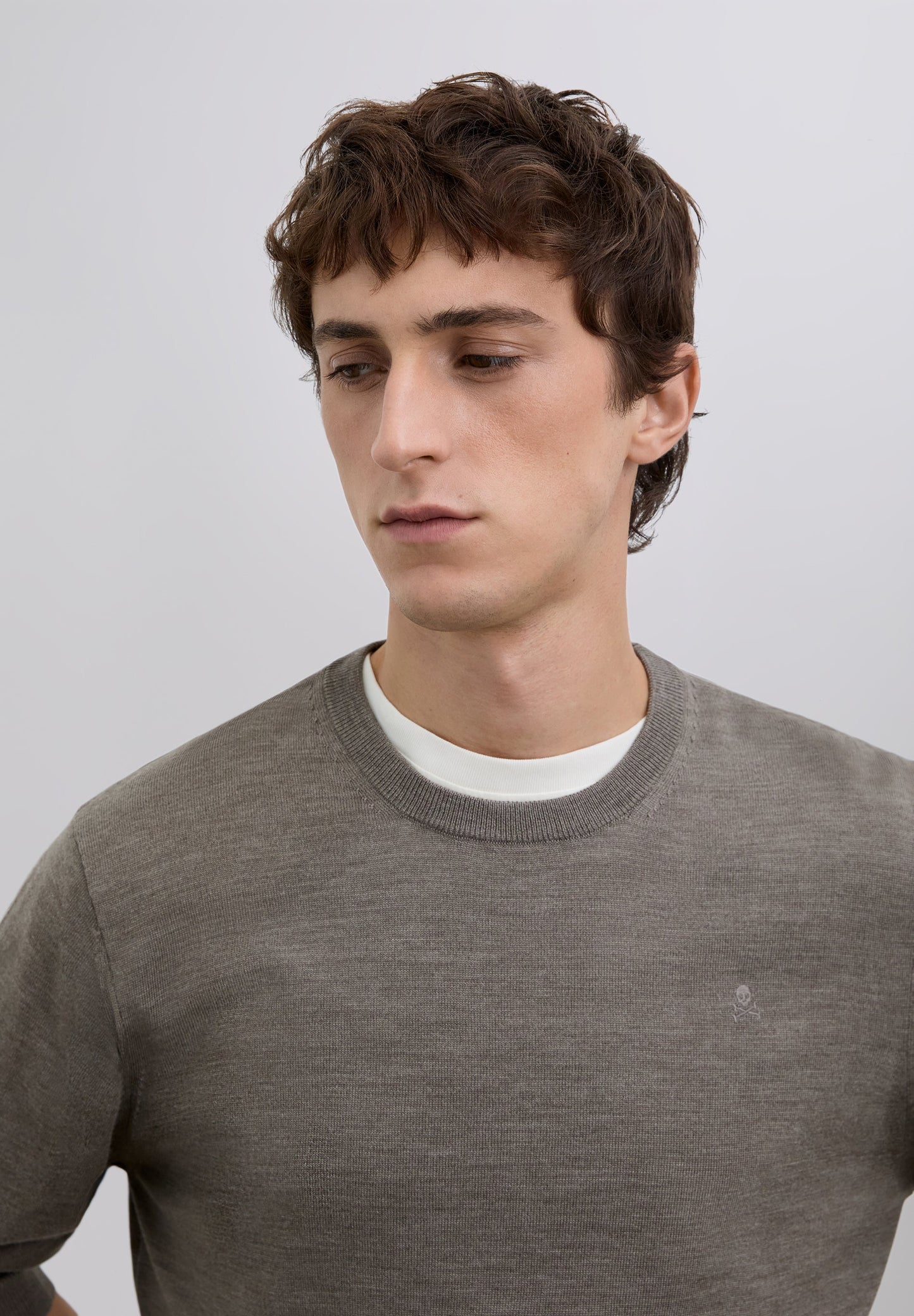 JERSEY BORDADO LANA MERINO