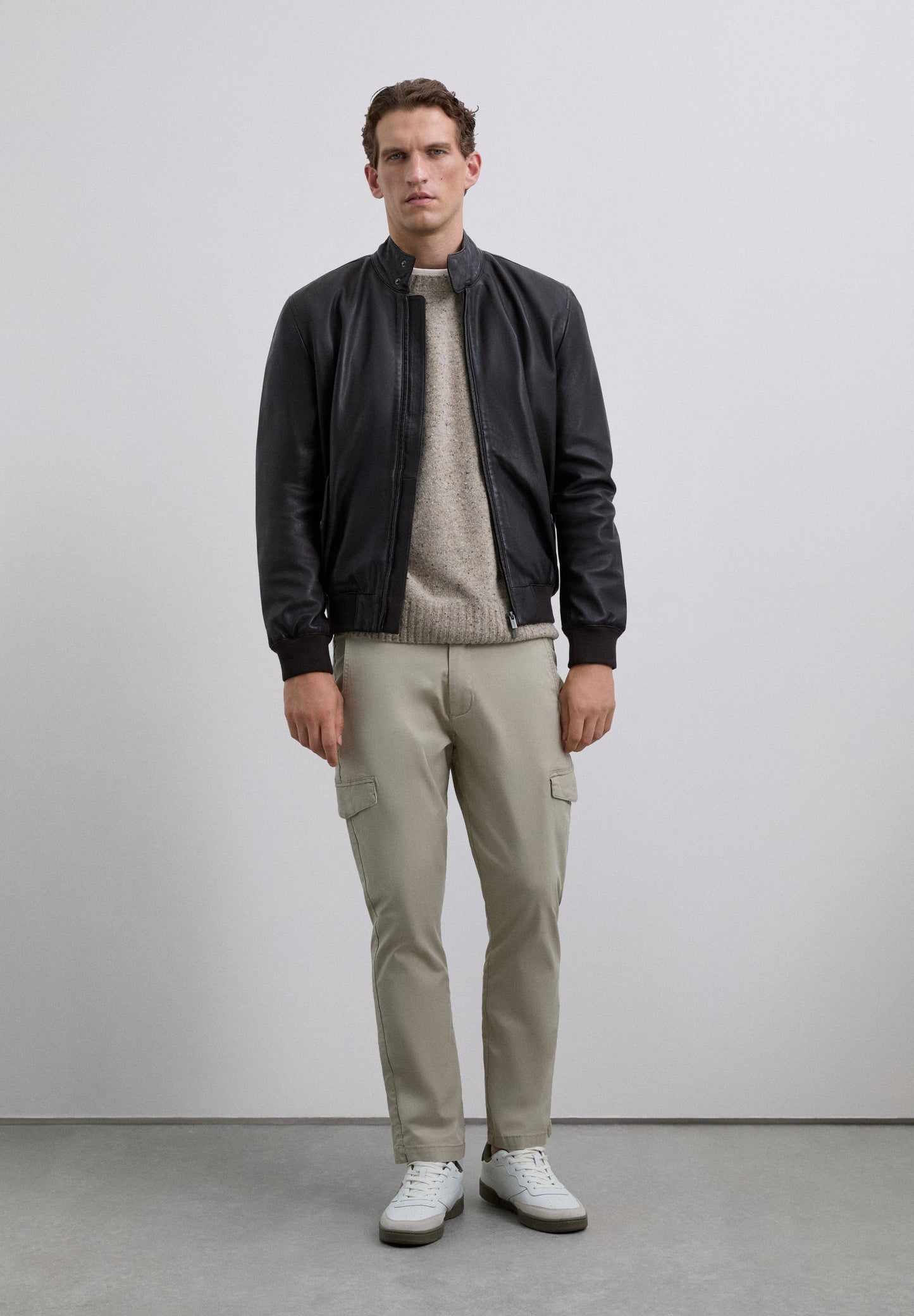 PANTALÓN CARGO SLIM FIT