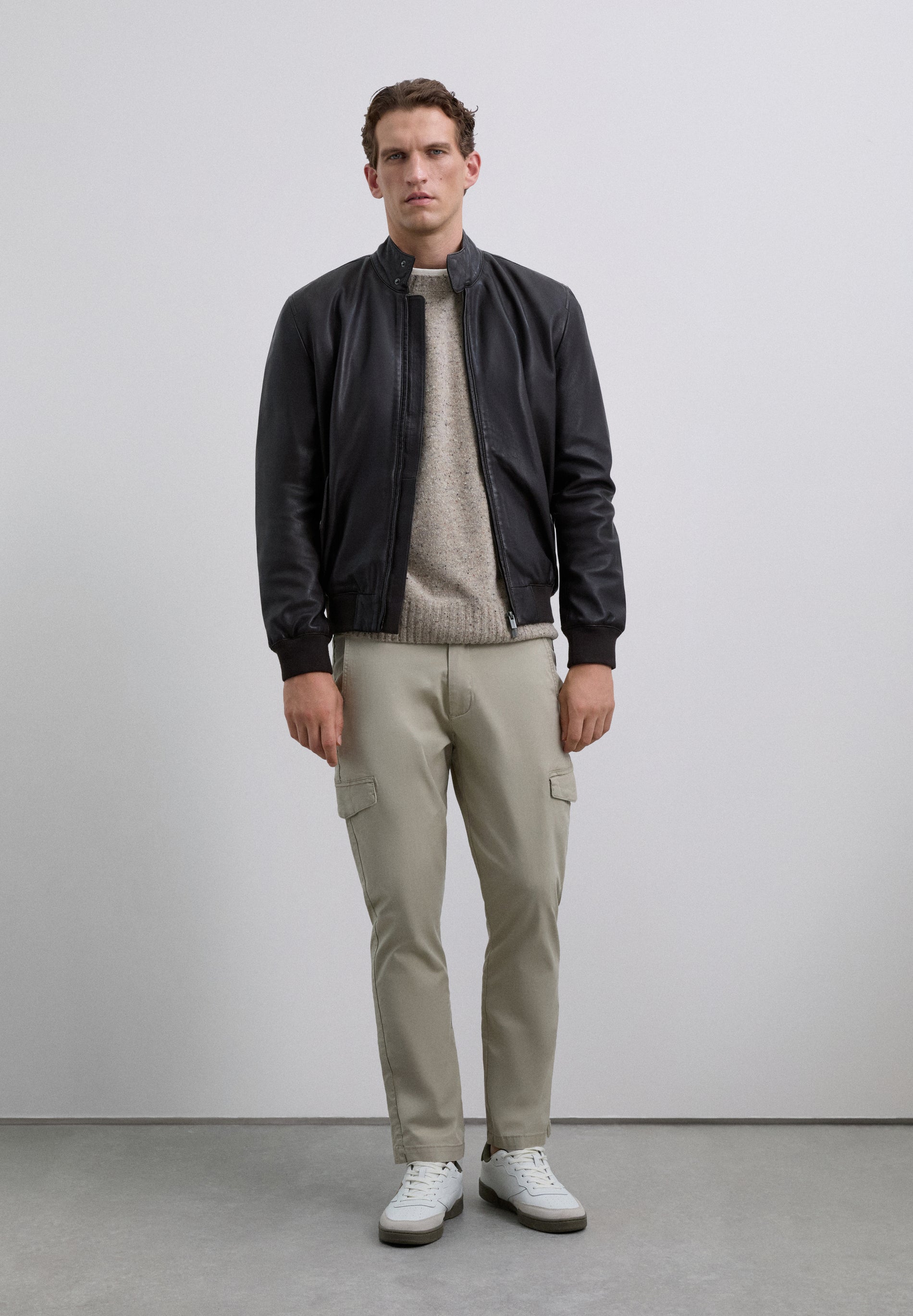 PANTALÓN CARGO SLIM FIT